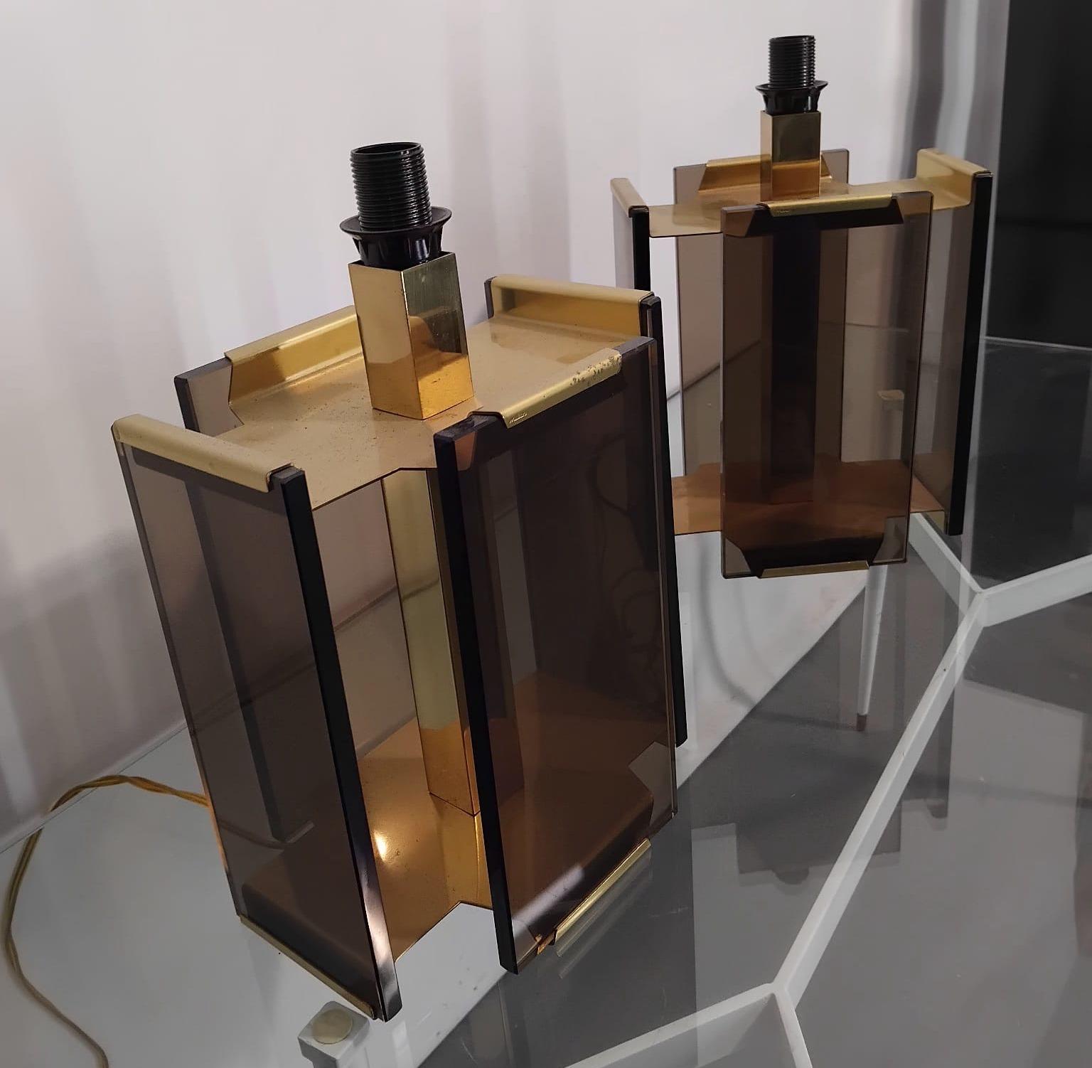 Paire de lampes de table en laiton et verre fumé Paul Hanson par Fratelli Melani Italie 1970 en vente 5