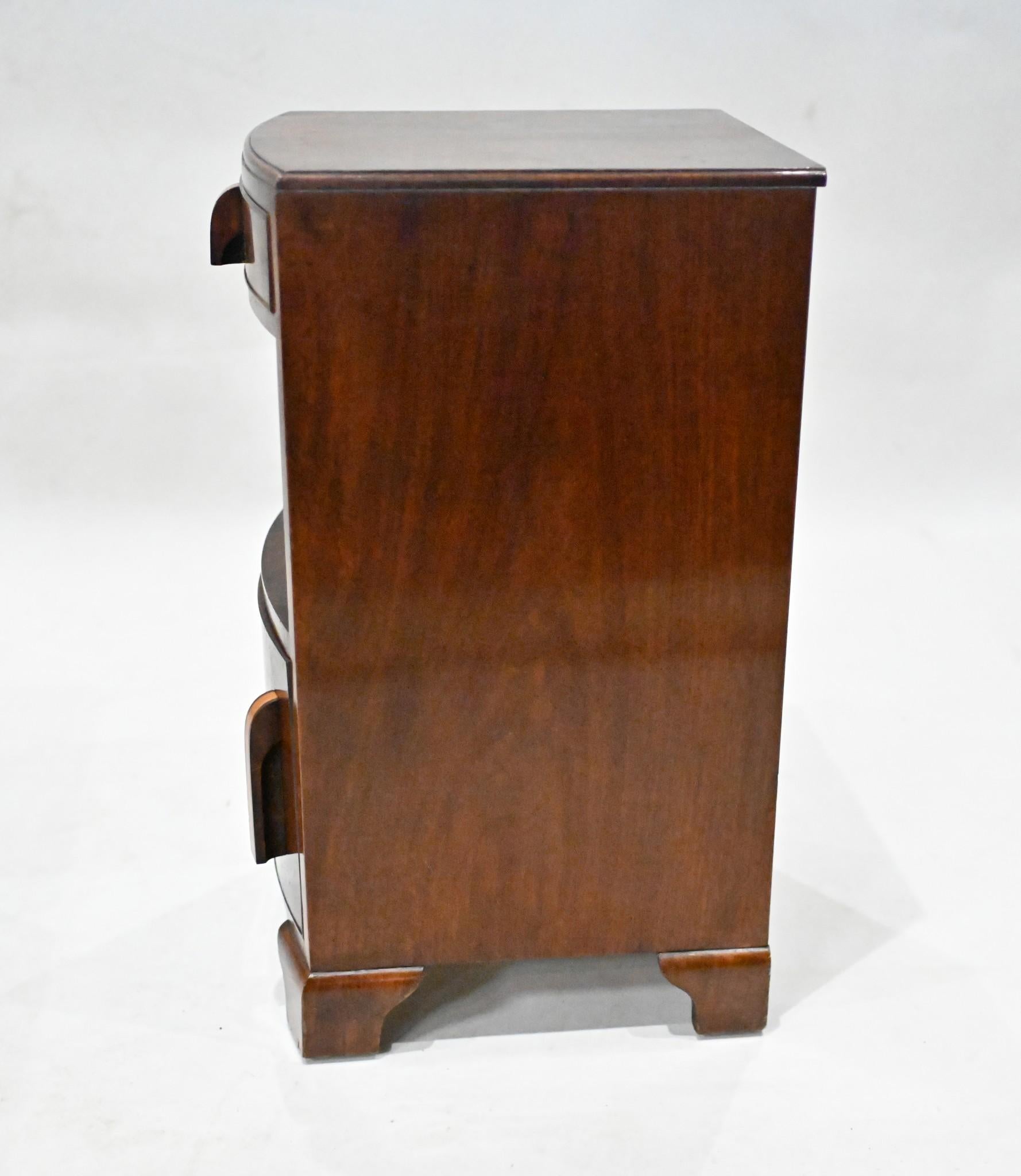 Mid-20th Century Pair Period Art Deco Bedside Cabinets Nightstands 1920s For Sale