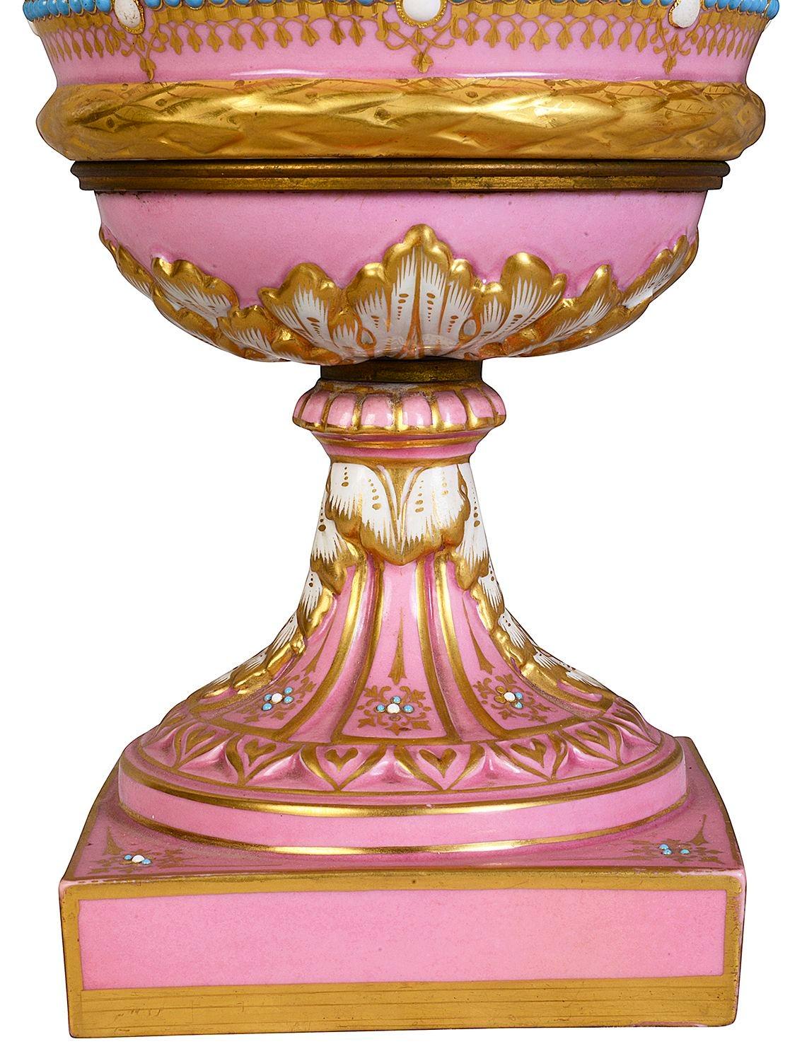Coppia di vasi rosa in stile Sèvres, XIX secolo in vendita 3