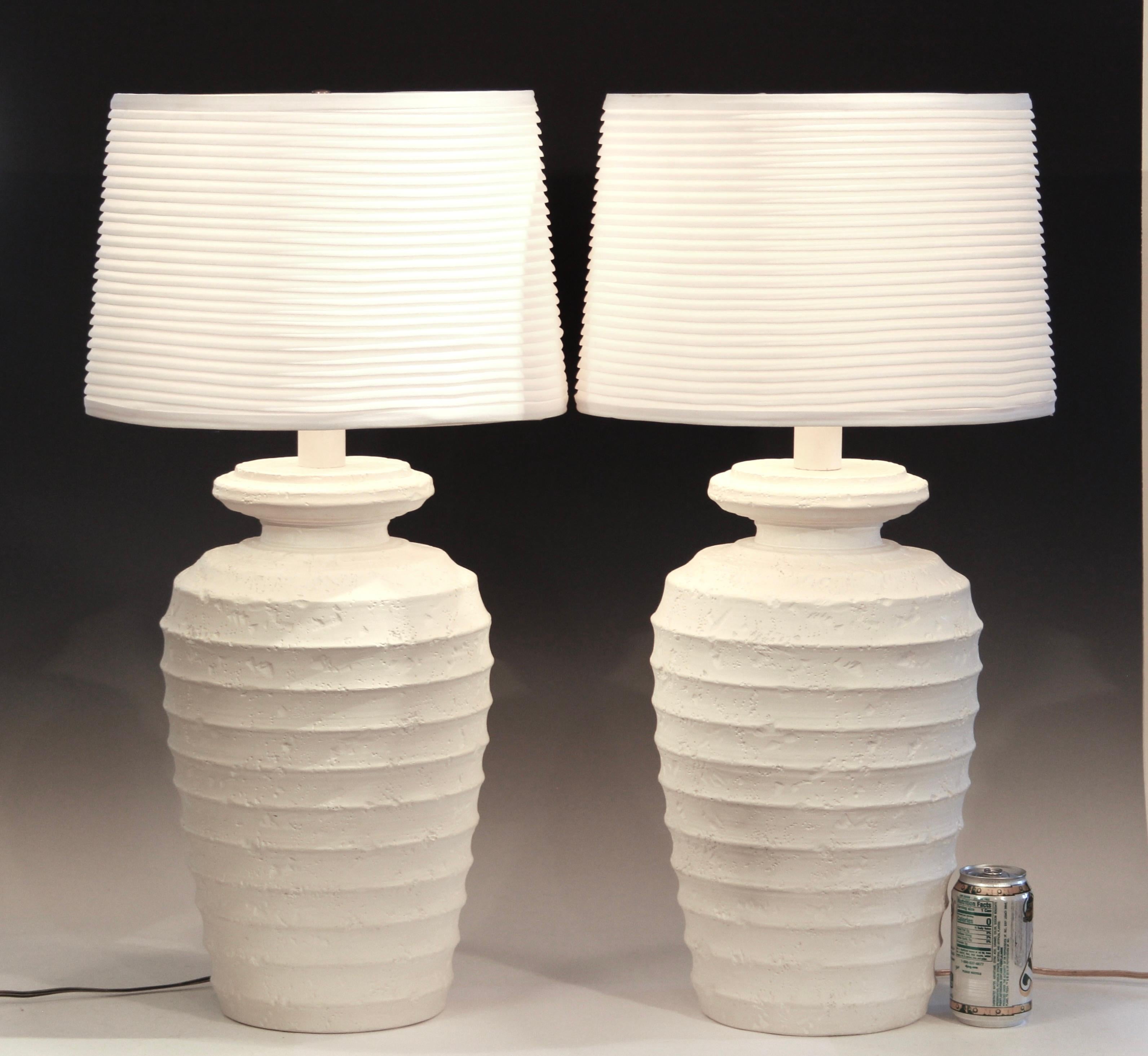 Pair Plaster Lamps Ribbed Large Alsy Beach Cottage Mid-Century Vintage Organic In Excellent Condition In Wilton, CT