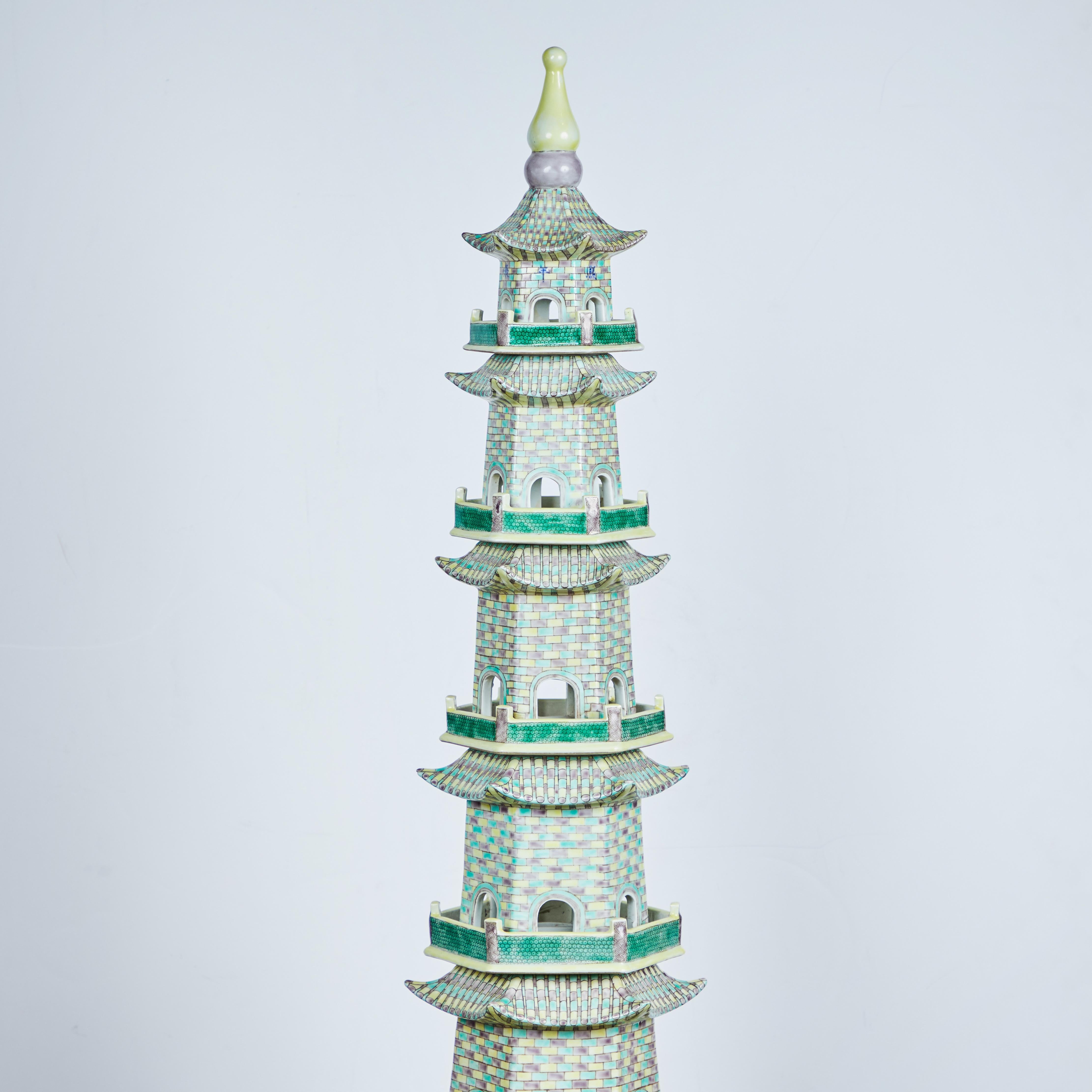 Chinoiserie Pair Porcelain Pagodas For Sale
