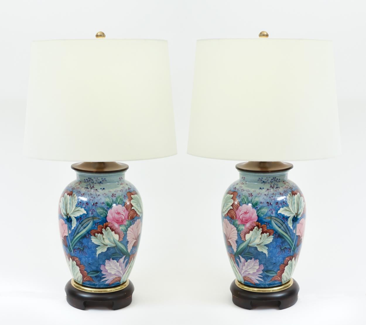 Pair  Porcelain with Mahogany Wood Base Table Lamps 7