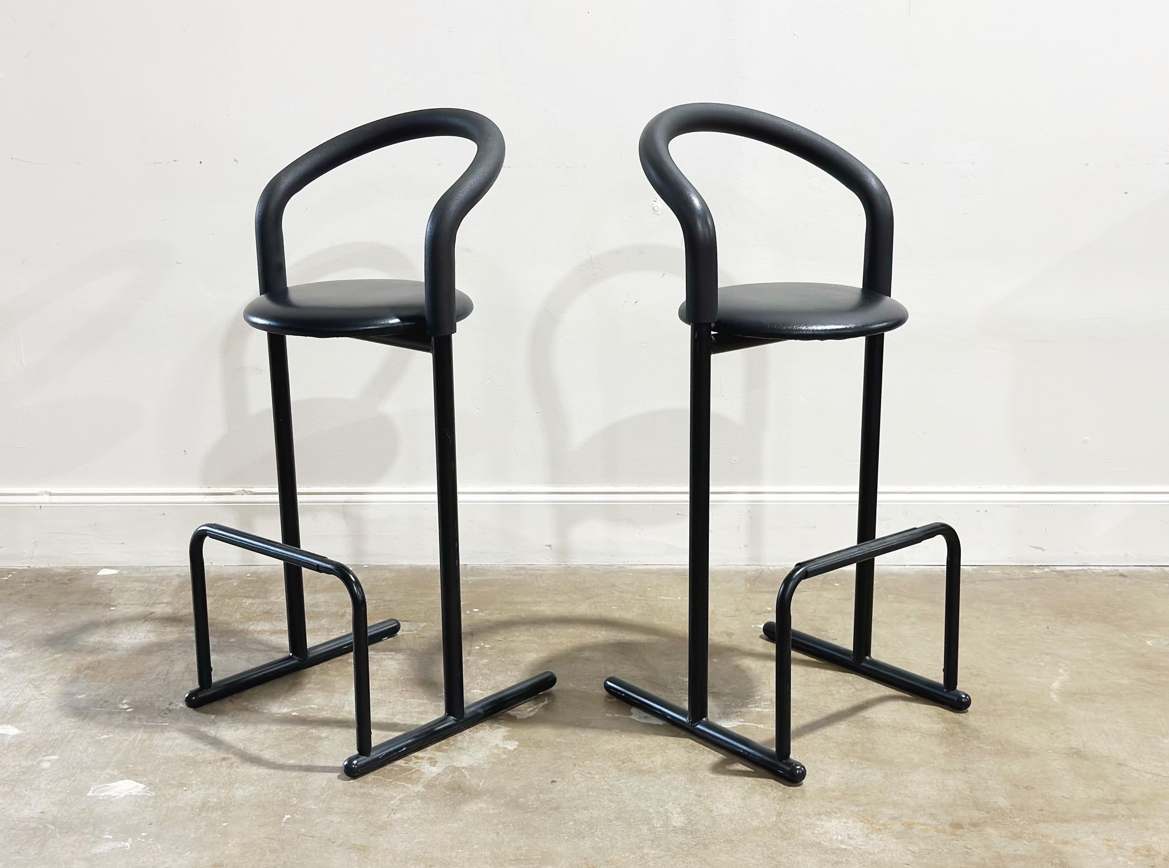 Late 20th Century Pair Post Modern Barstools, Vintage 1980s Amisco Black Bar Stools, Bar Height For Sale