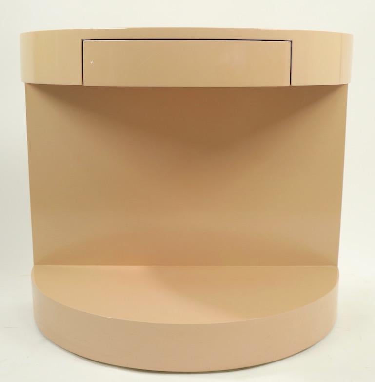 Pair of Postmodern Demilune Lacquered Nightstands In Good Condition In New York, NY