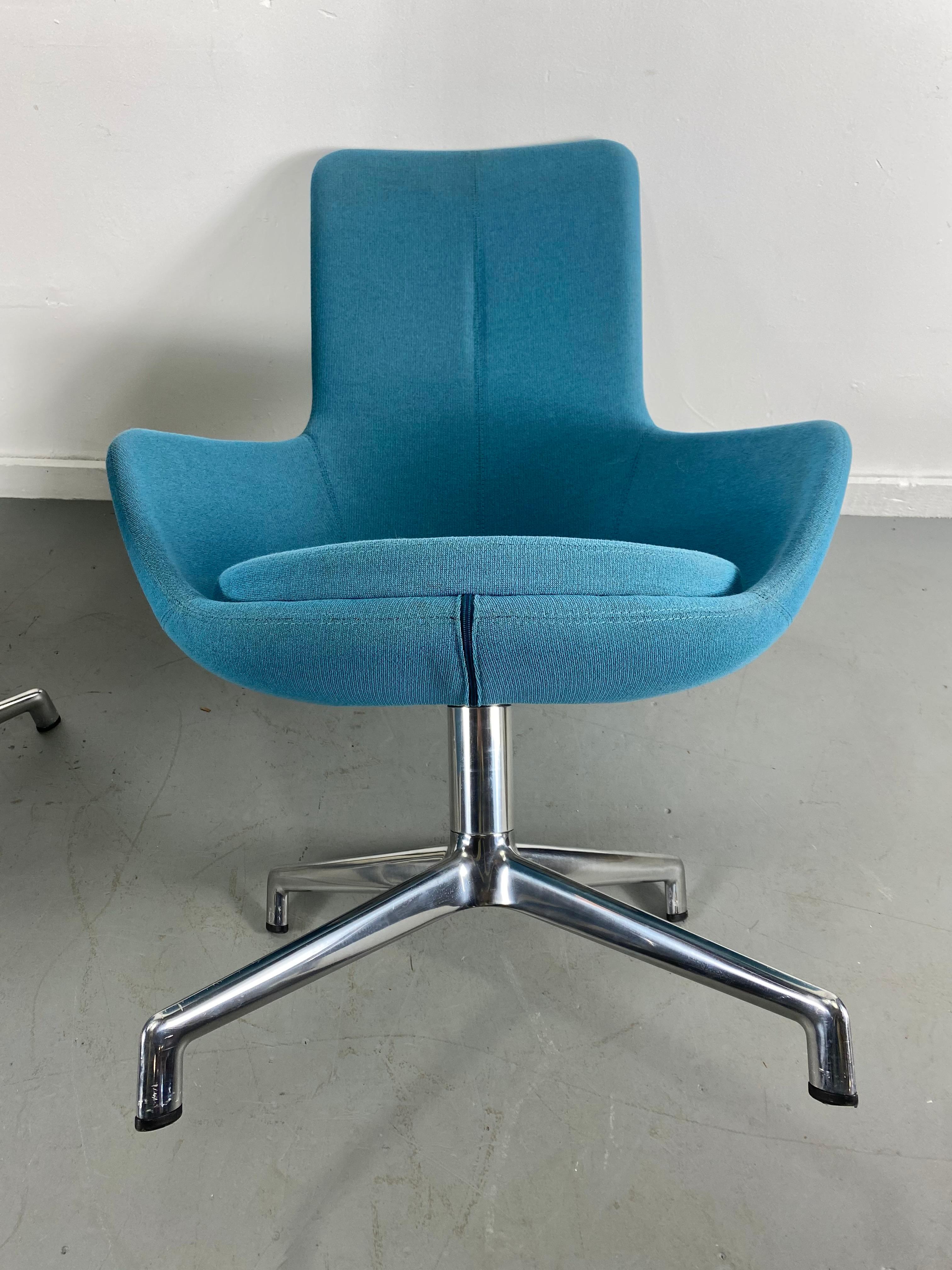 Pair of Post Modernist Lounge Chairs, Juxta Chair by Keilhauer 1