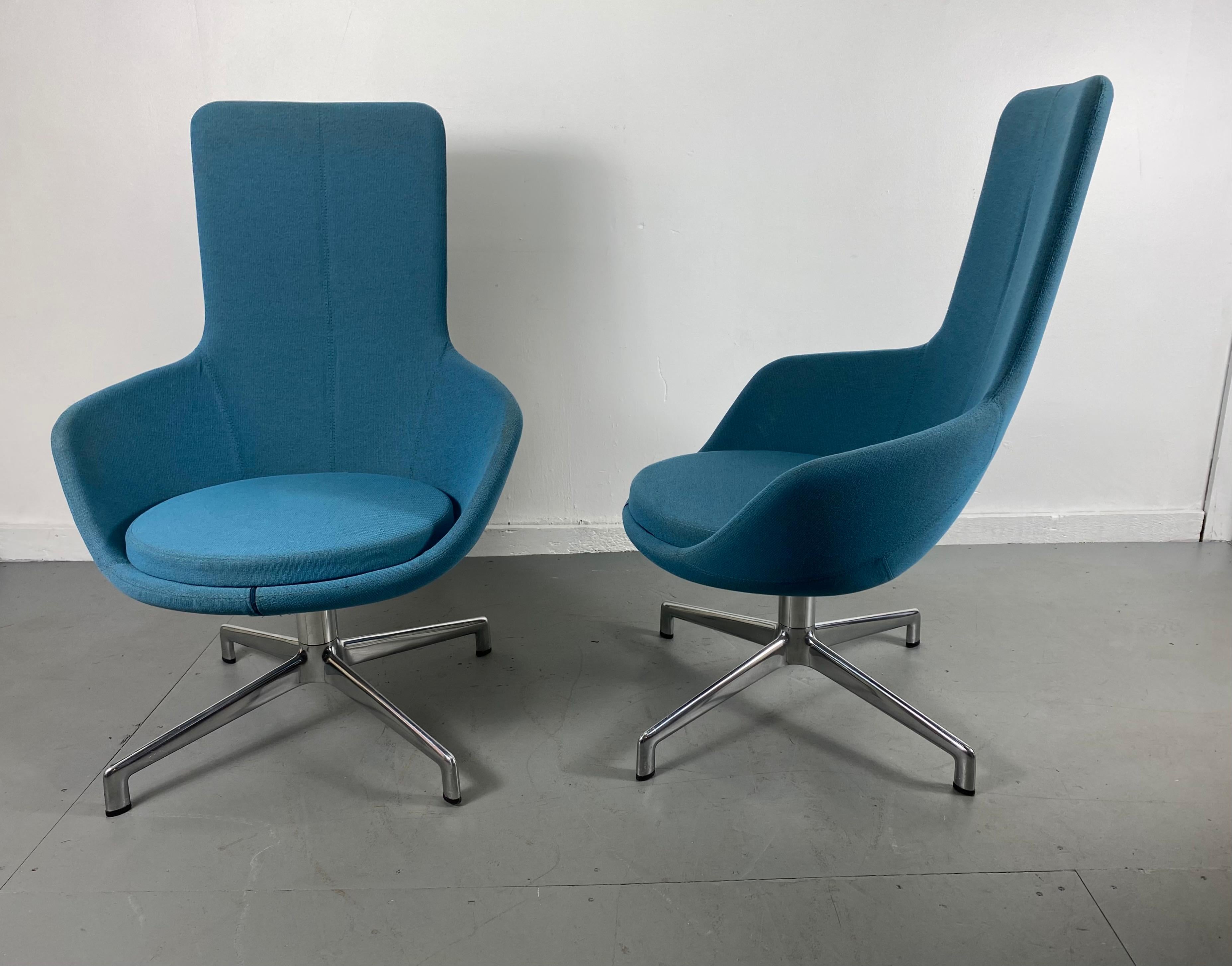 Pair of Post Modernist Lounge Chairs, Juxta Chair by Keilhauer In Good Condition In Buffalo, NY