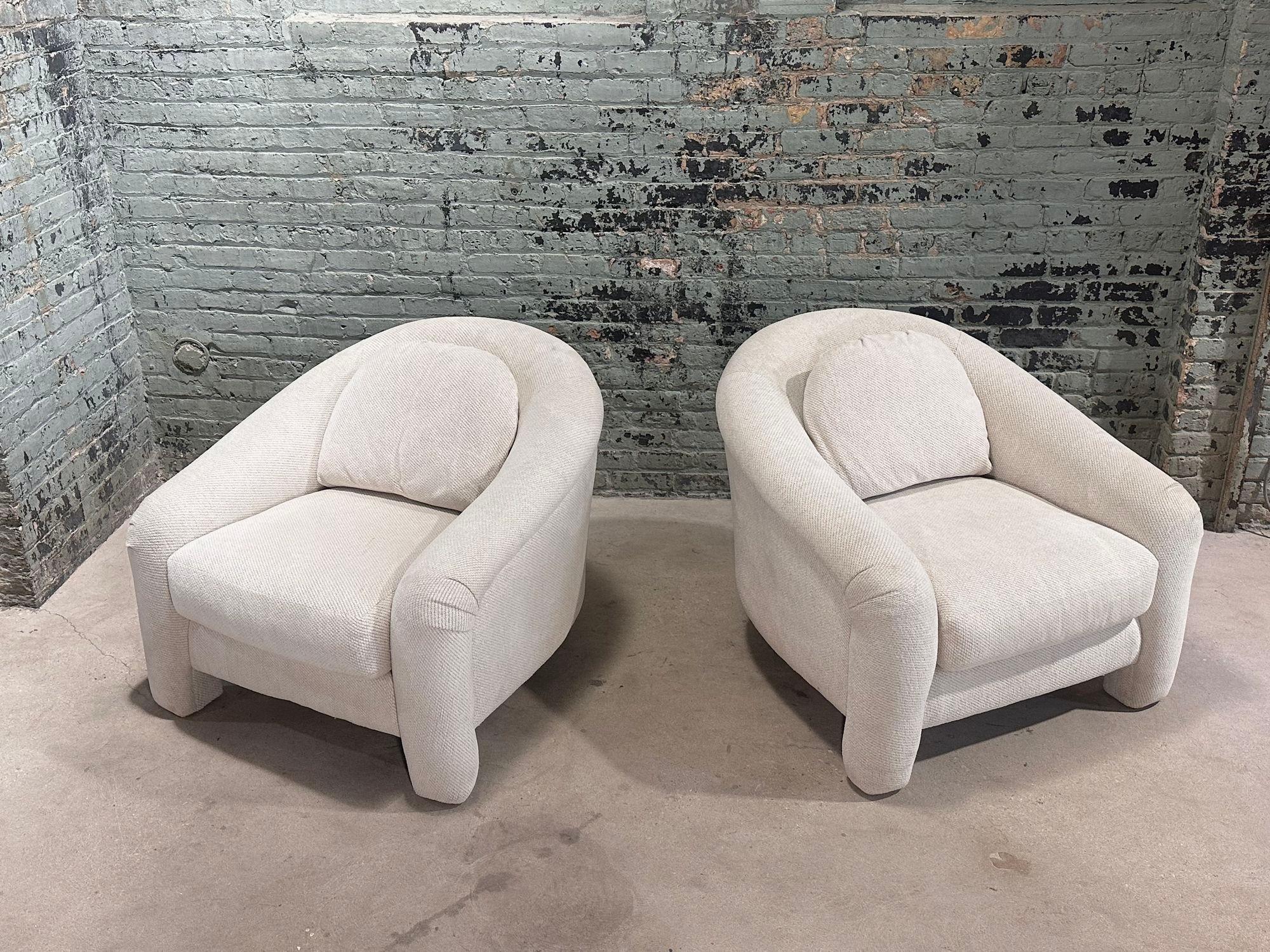 Pair Preview Tripod Lounge Chairs, 1980 In Good Condition For Sale In Chicago, IL