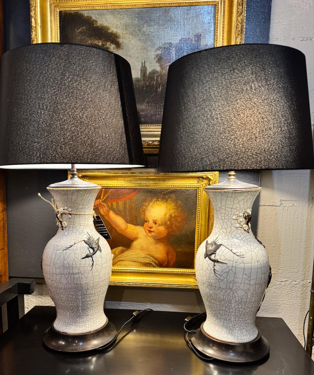 Paire de lampes urnes en porcelaine à glaçure craquelée Dragon Qing en vente 2