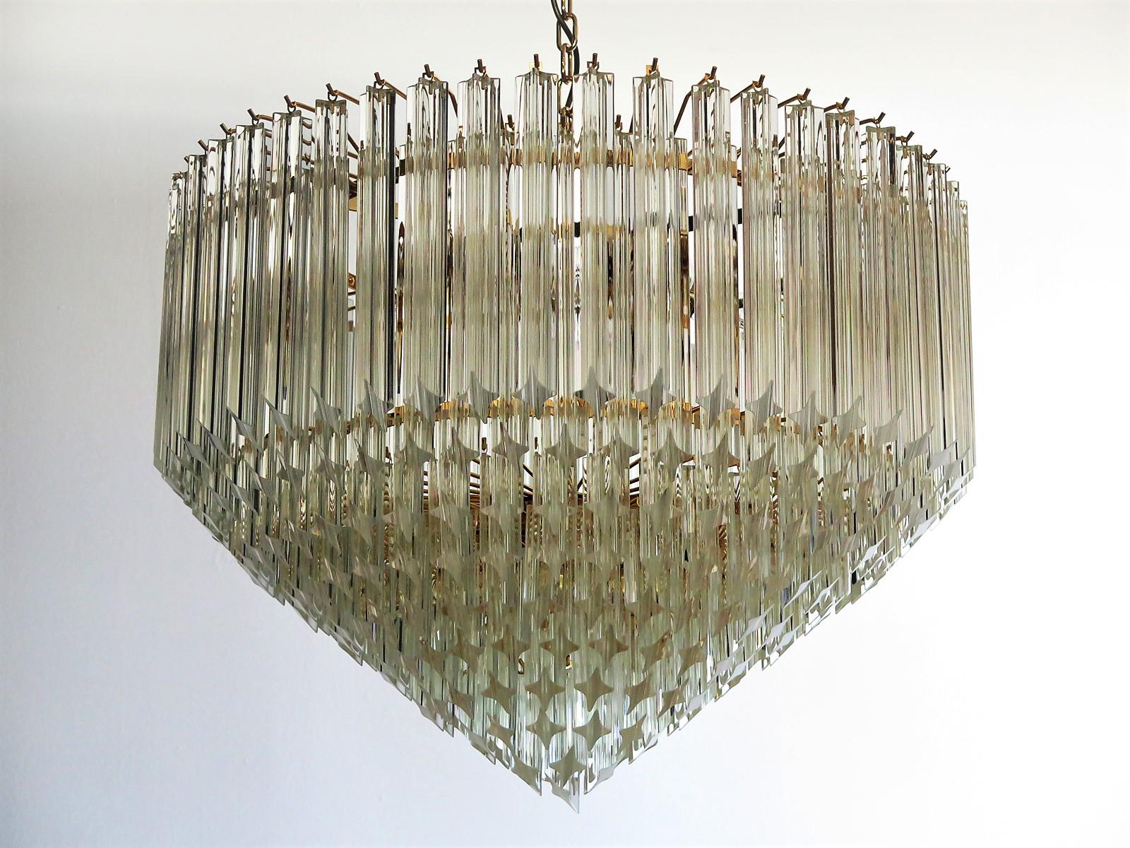 Pair of Quadriedri Murano Glass Chandeliers, 265 Prism, Murano In Excellent Condition In Budapest, HU