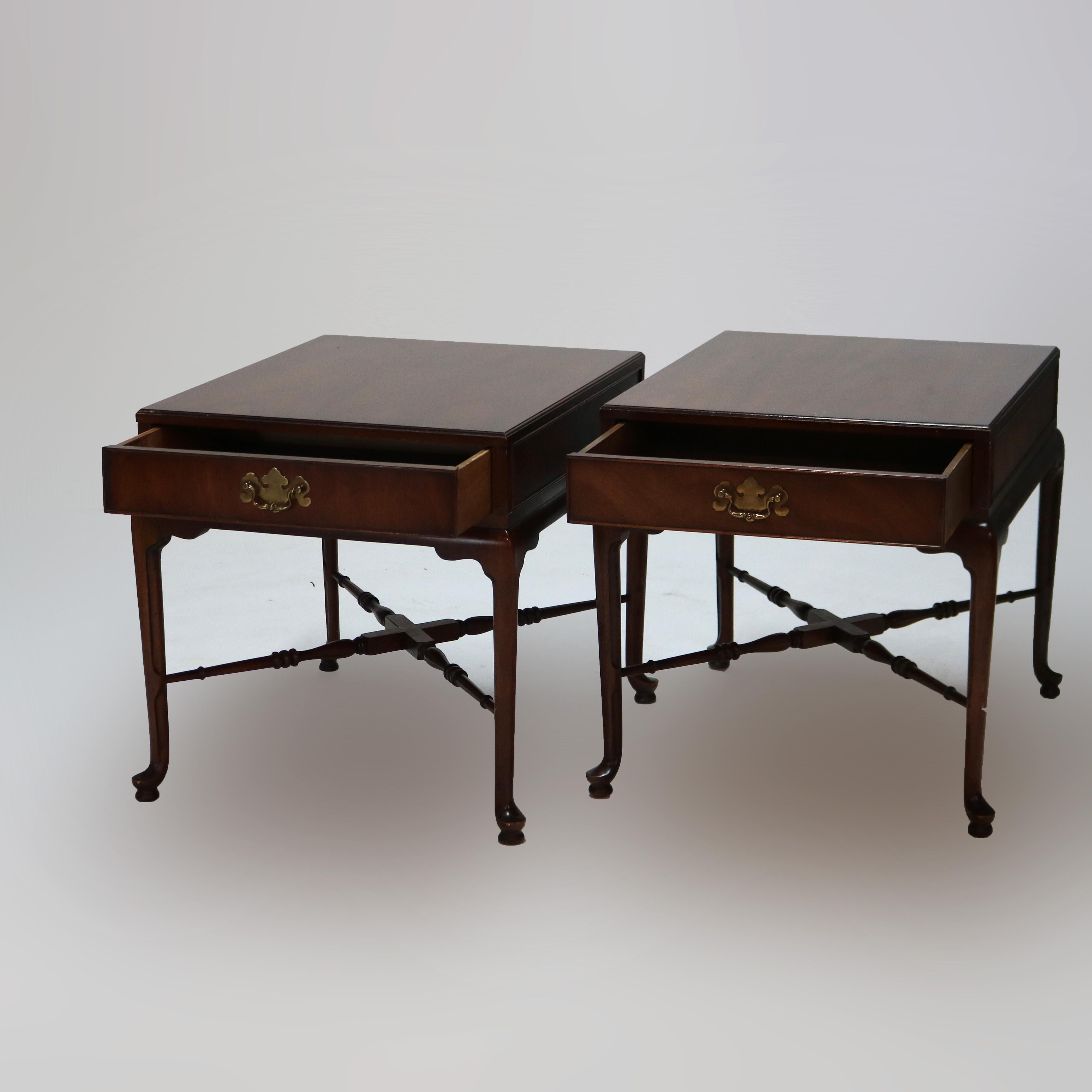 Pair Queen Anne Style Heritage Signers Collection Walnut Side Tables, 20th C In Good Condition In Big Flats, NY