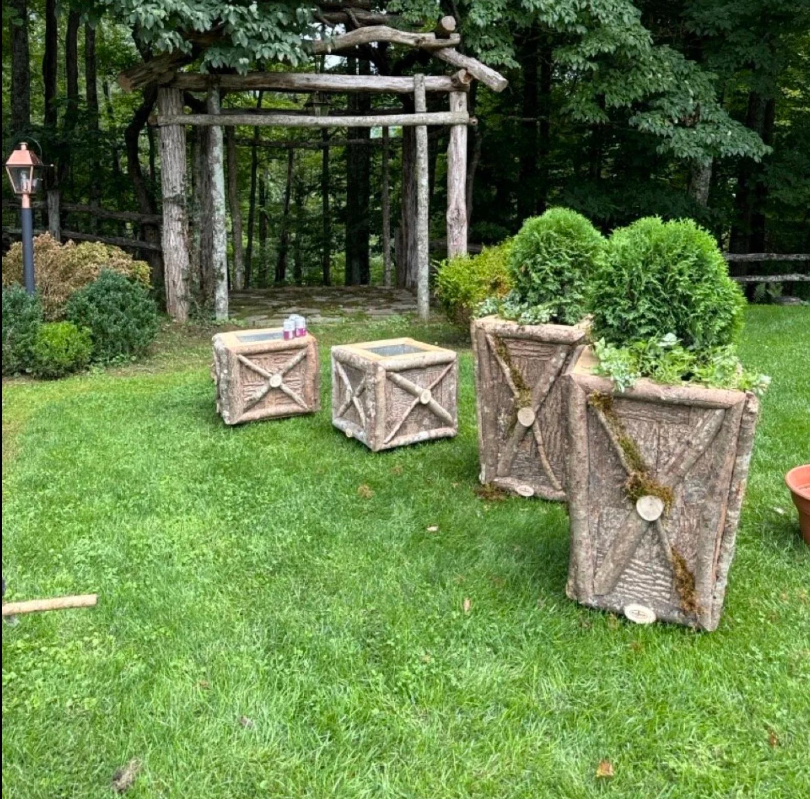 Pair Raleigh Adams Artisanal Pisgah Woodlands Planter Boxes In Good Condition For Sale In Houston, TX