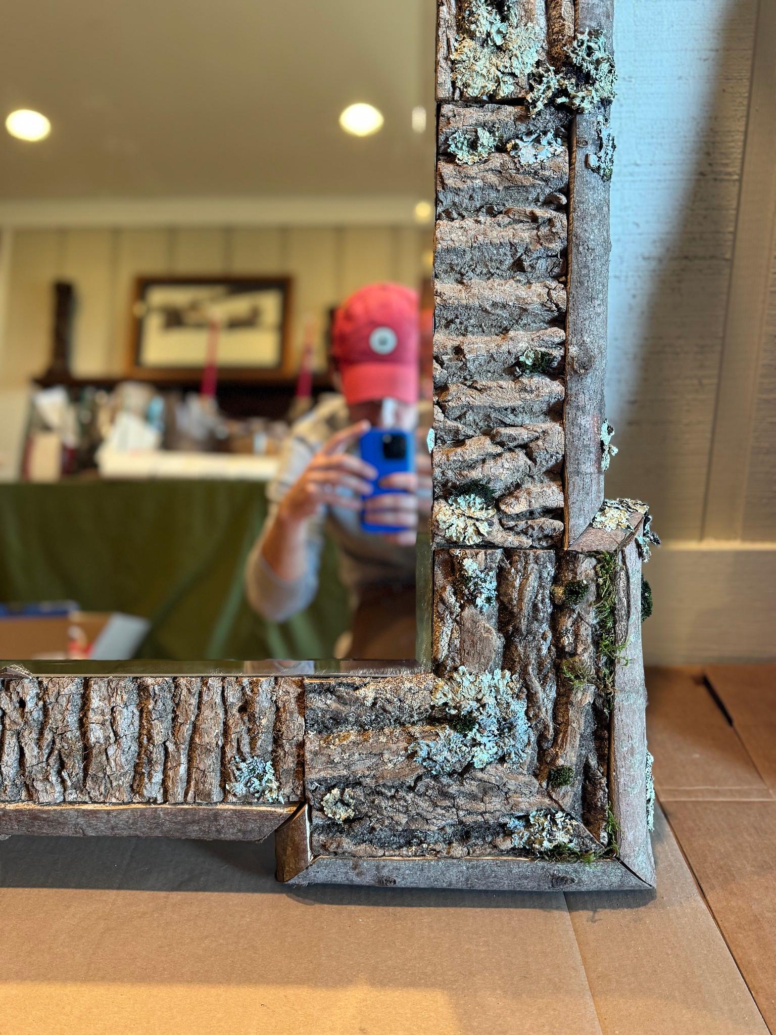 Paar Raleigh Adams Broken Pediment Woodland Spiegel im Angebot 9