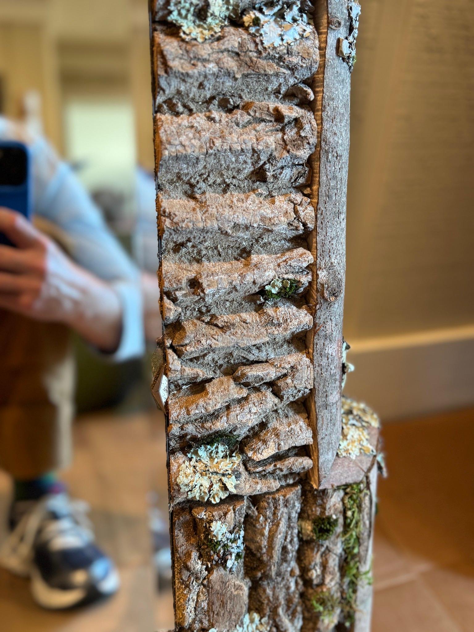 Paar Raleigh Adams Broken Pediment Woodland Spiegel im Angebot 13