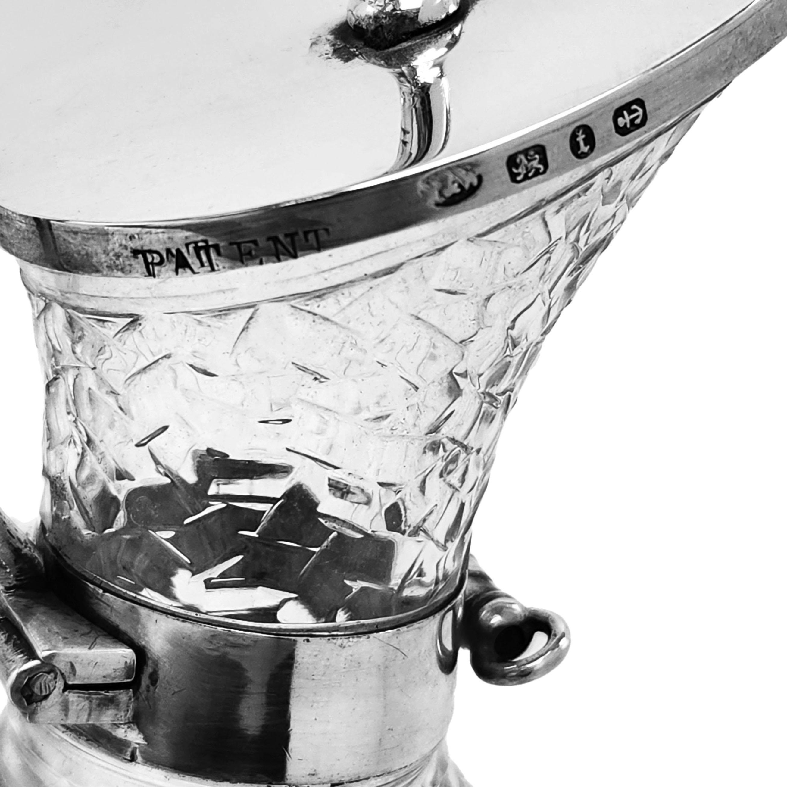 Argento 925 Coppia di rare brocche di Caret in argento e vetro dell'epoca vittoriana / Decantatori di vino 1893 in vendita