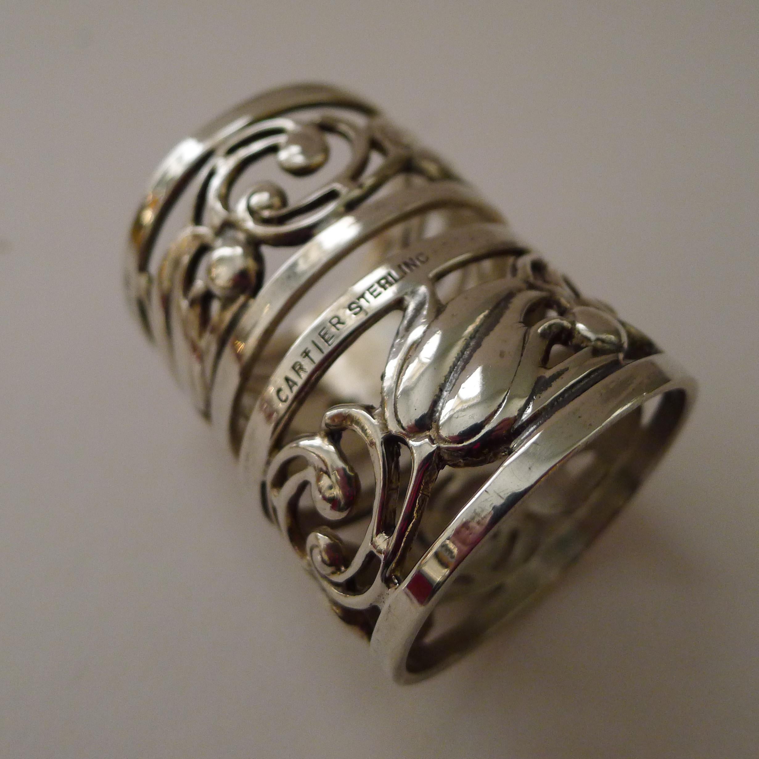 Metà XX secolo Coppia di rari portatovaglioli in argento massiccio/sterling di Cartier - Scatola originale in vendita