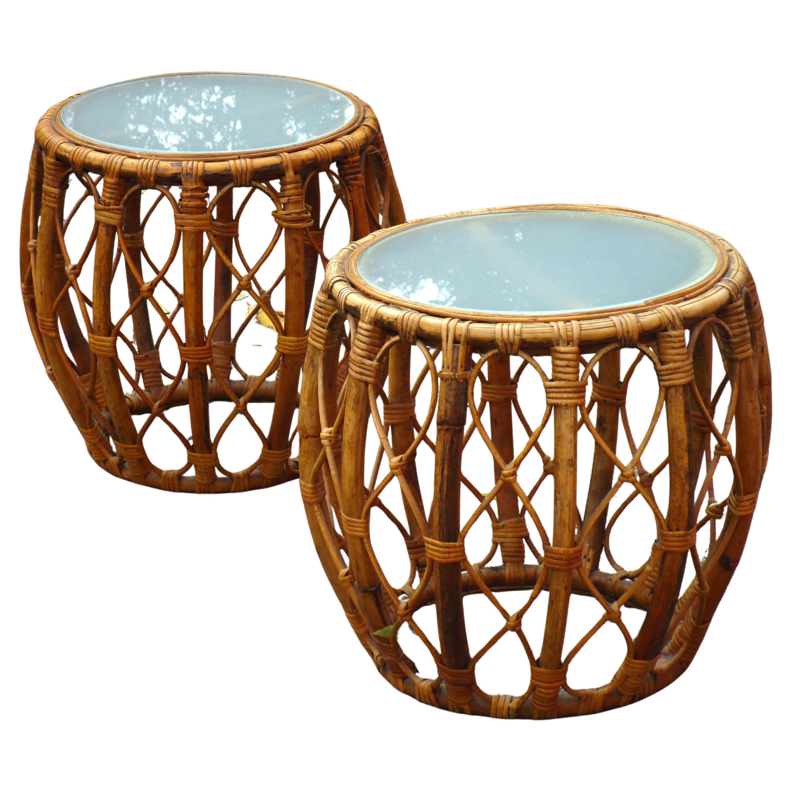 Paar Rattan-Trommeltische, CIRCA 1960 (Mattiert) im Angebot