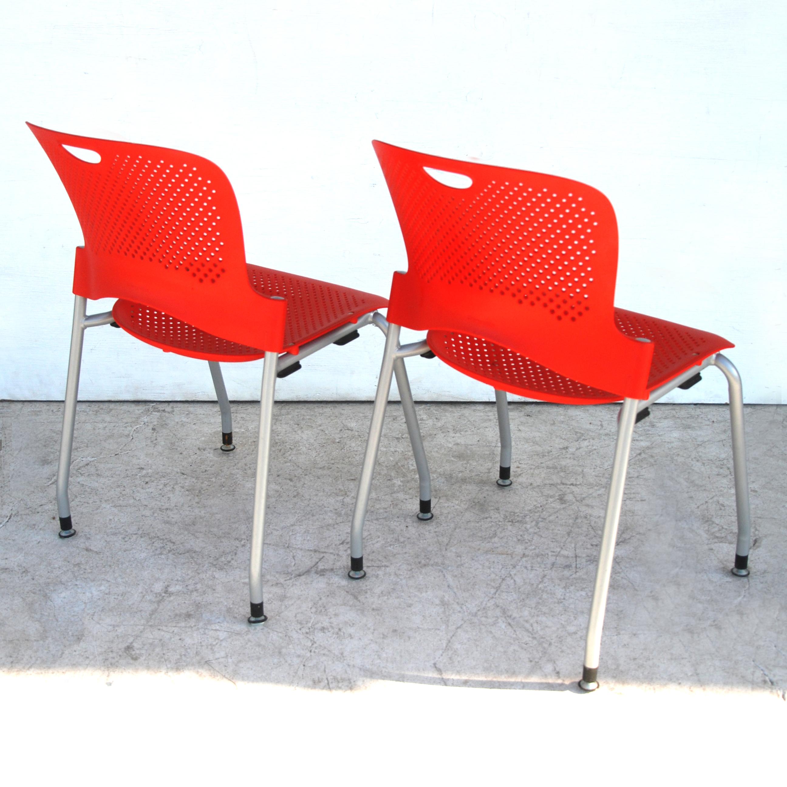 Moderne Paire de chaises empilables Red Caper de Jeff Weber pour Herman Miller en vente