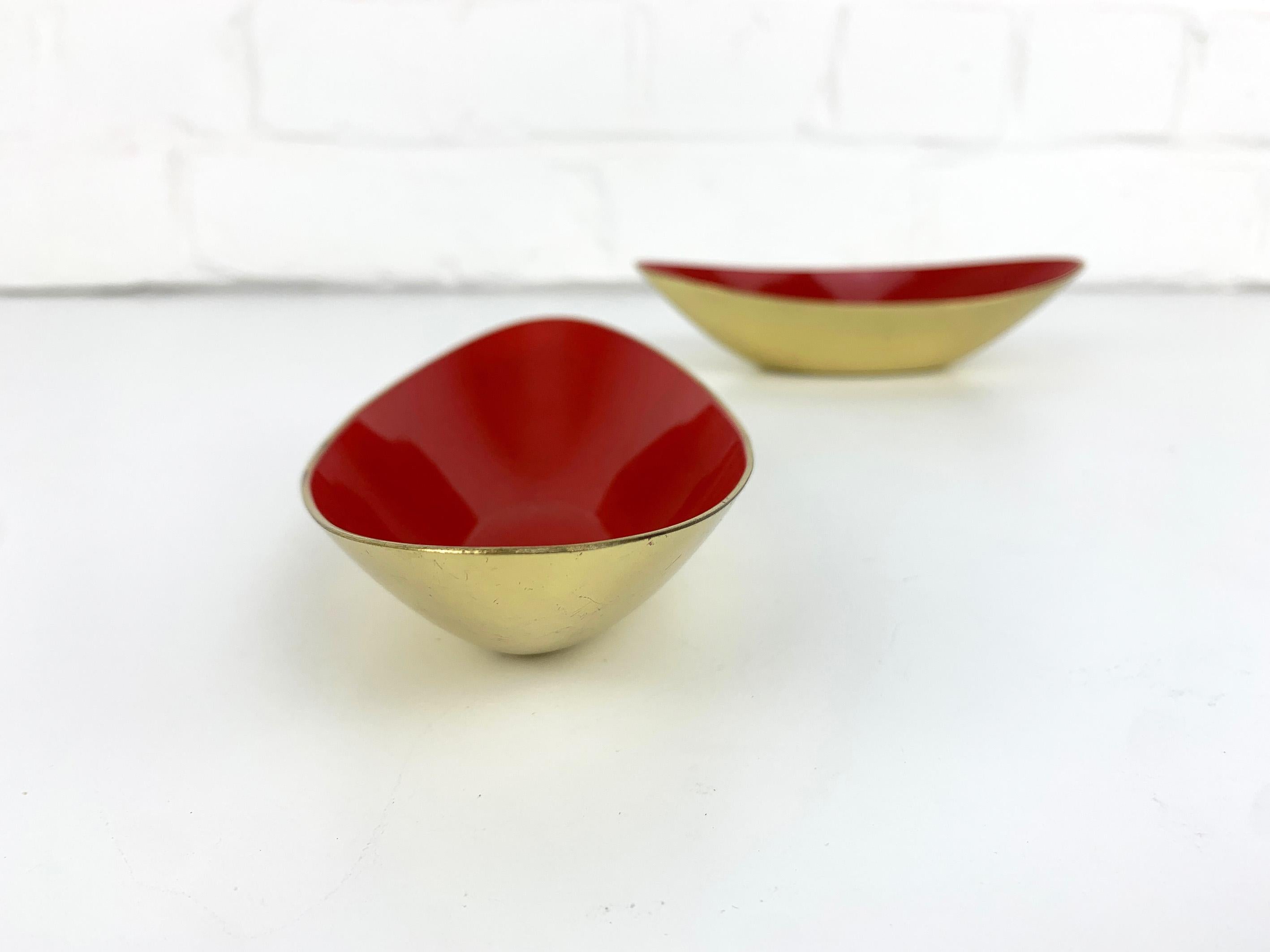 Pair Red Modernist Bowls in Brass by Gunnar Ander Ystad Metall Sweden  For Sale 3