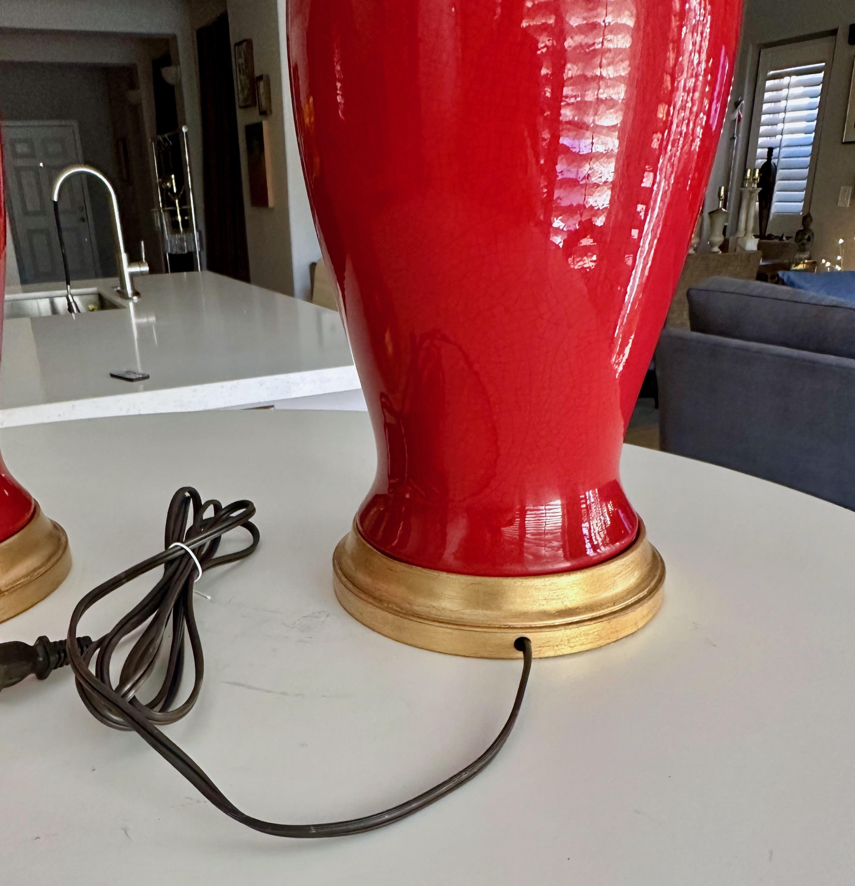 Paire de lampes de table en céramique orange rougeâtre de style asiatique en vente 10