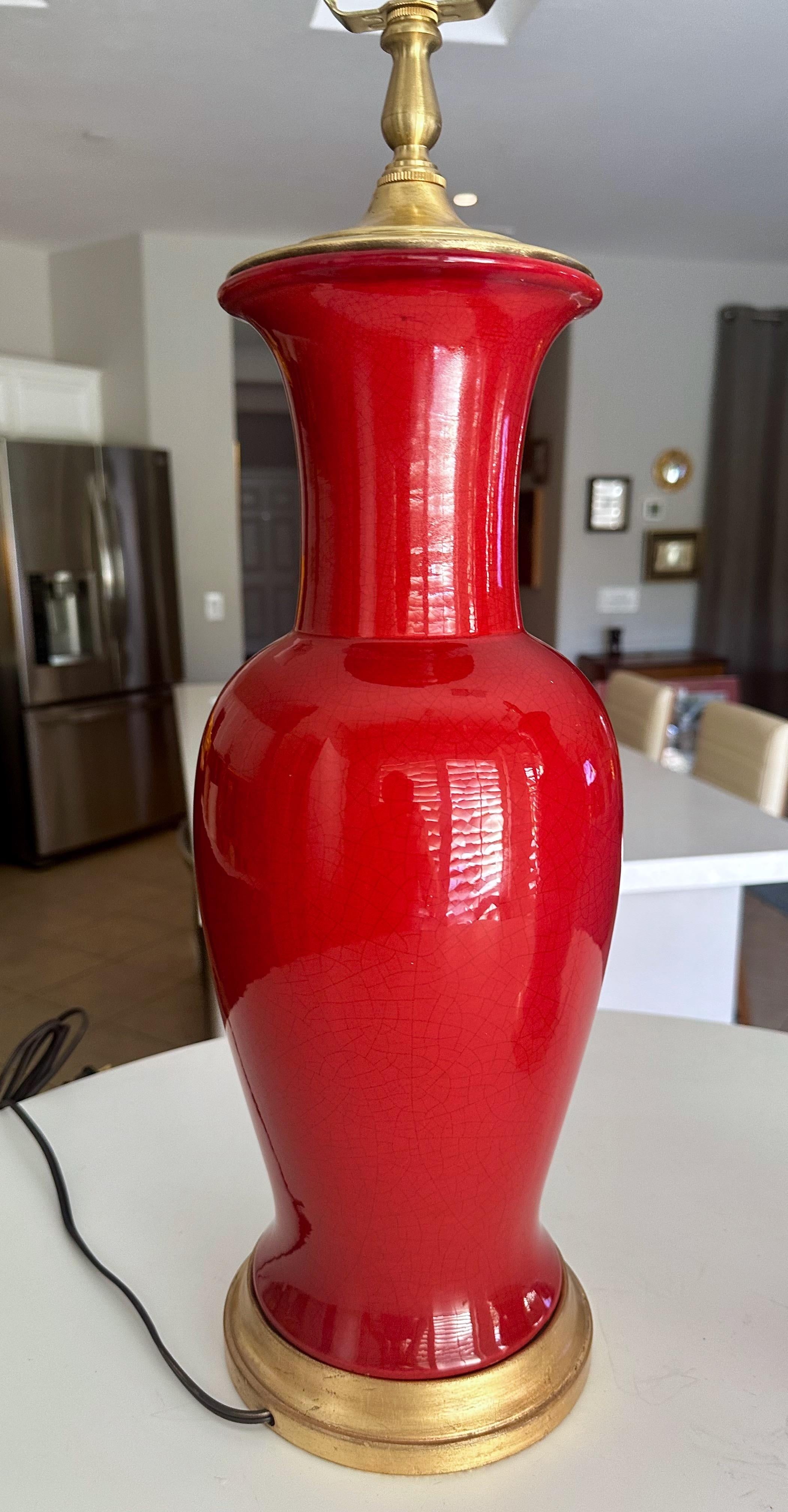 Paire de lampes de table en céramique orange rougeâtre de style asiatique en vente 1