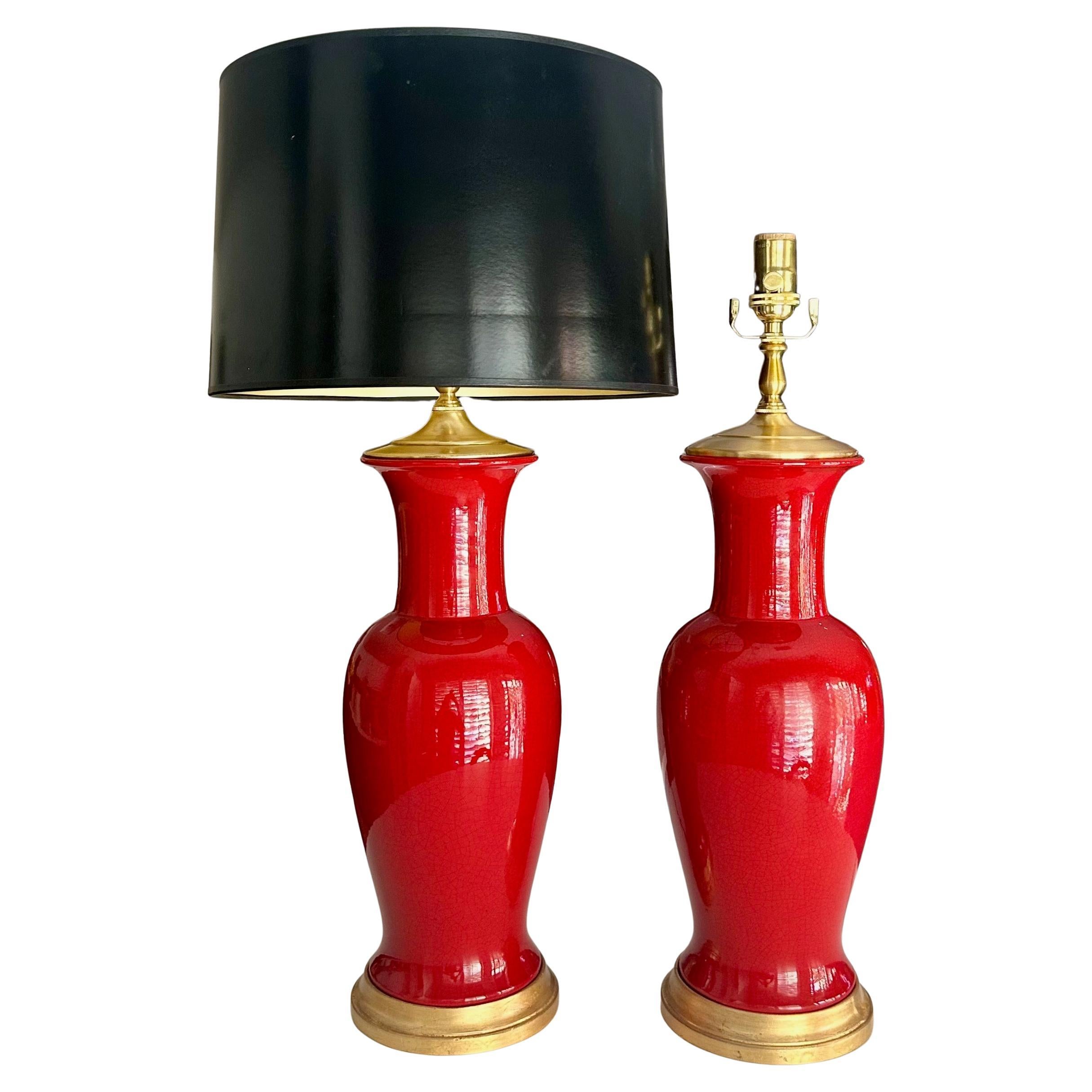 Paire de lampes de table en céramique orange rougeâtre de style asiatique