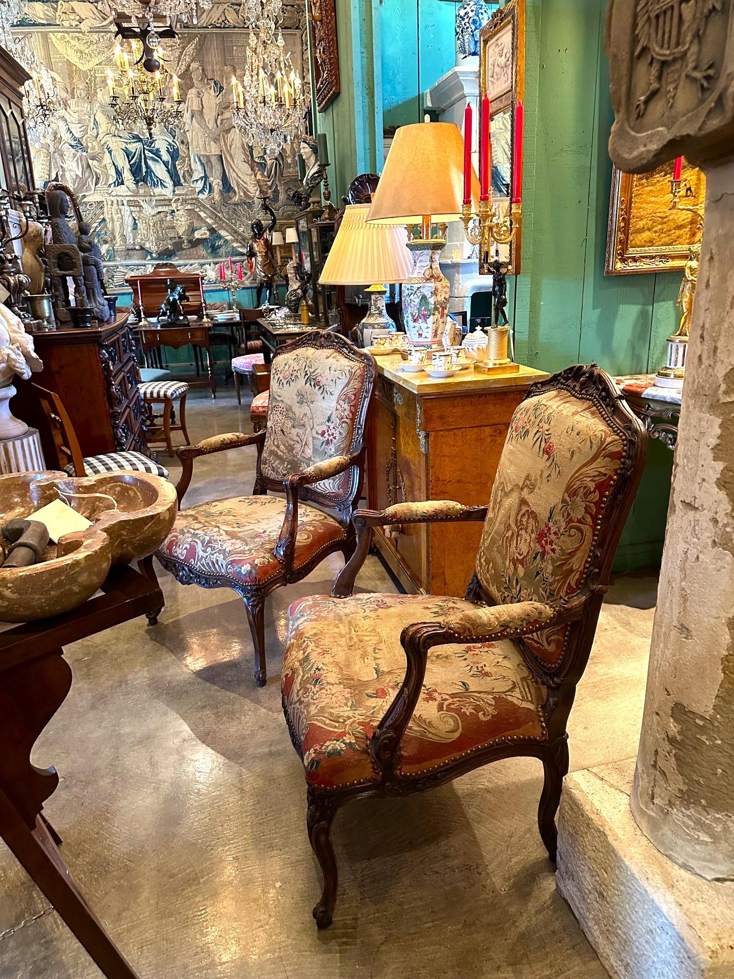 Paire de fauteuils Regence Original Side Chairs Aubusson Tapestry Antique en vente 4