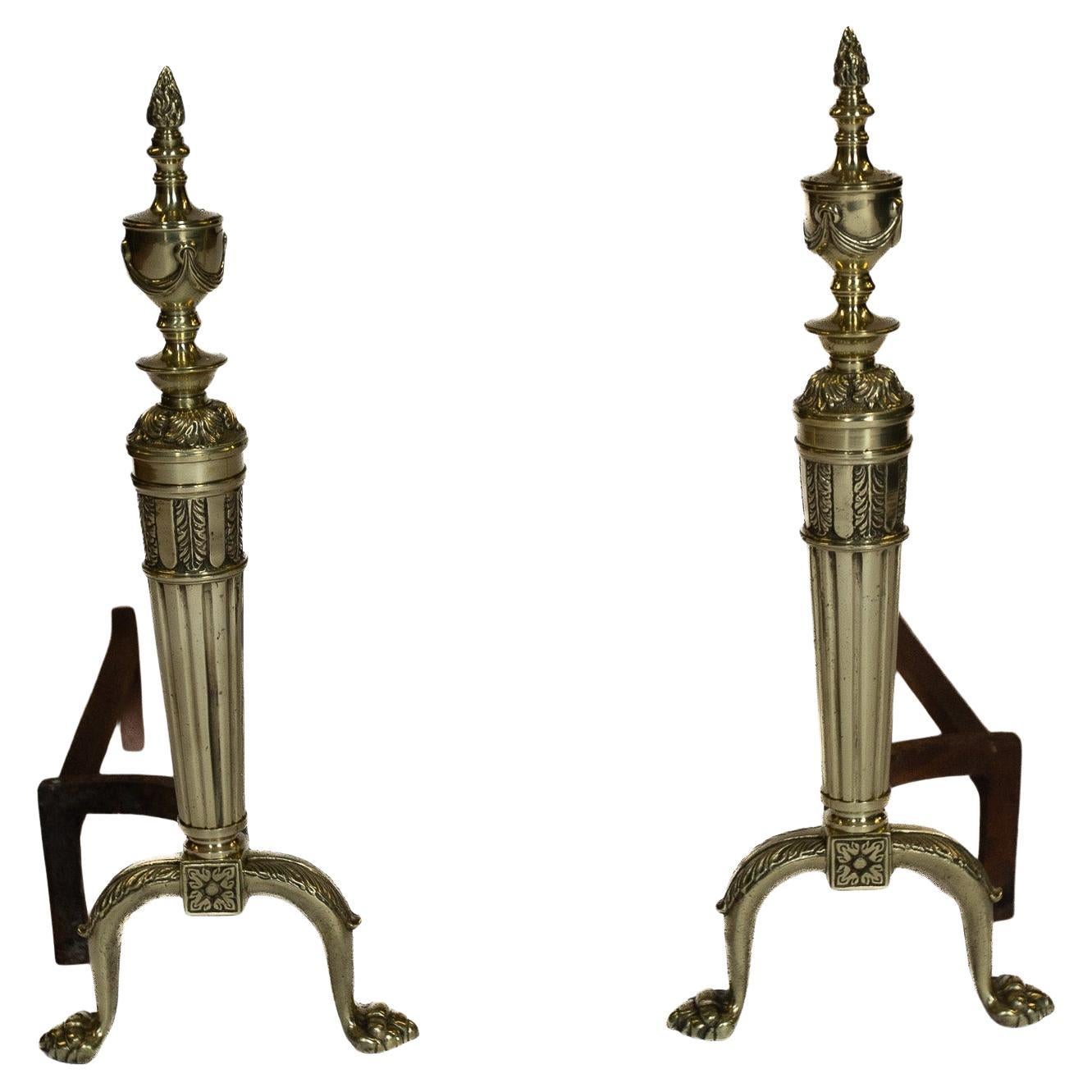 Paar Regency Messing & Eisen Feuerhunde / Andirons im Angebot