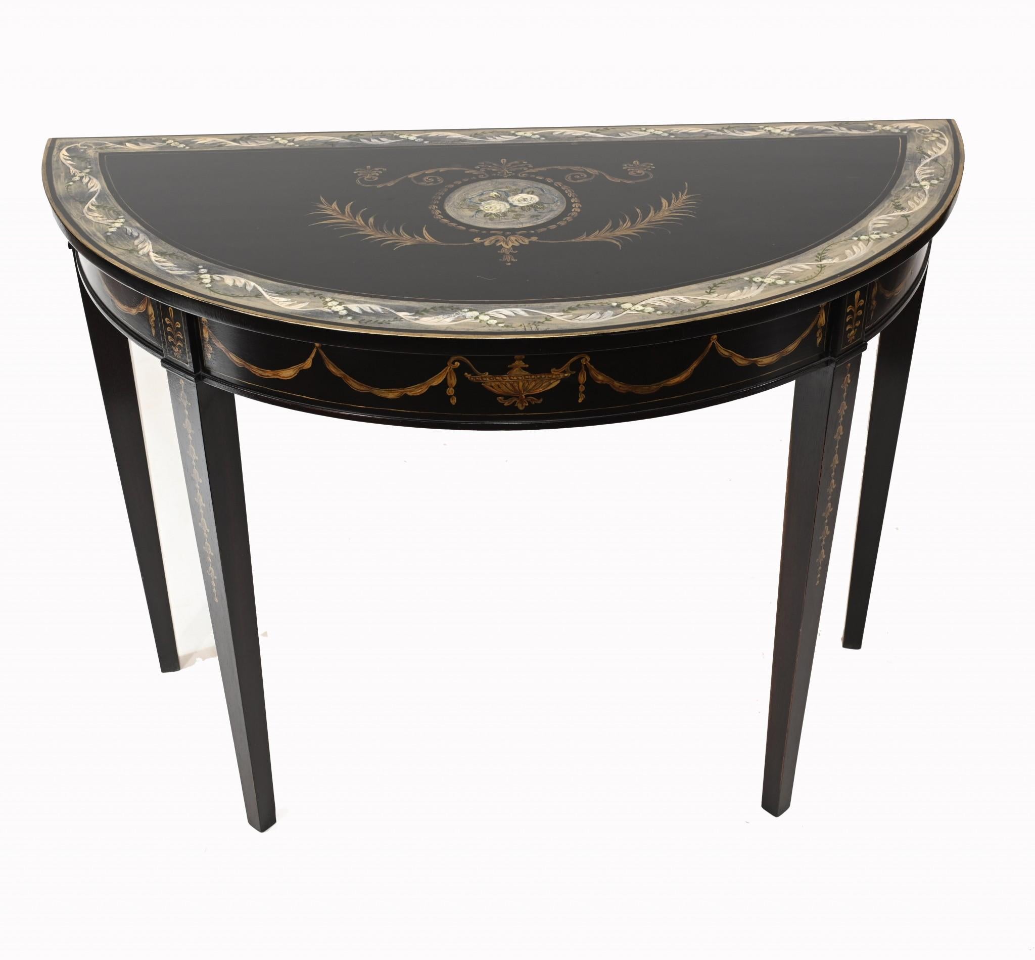 Fin du 20e siècle Paire de tables consoles Regency peintes en laque Adams en vente