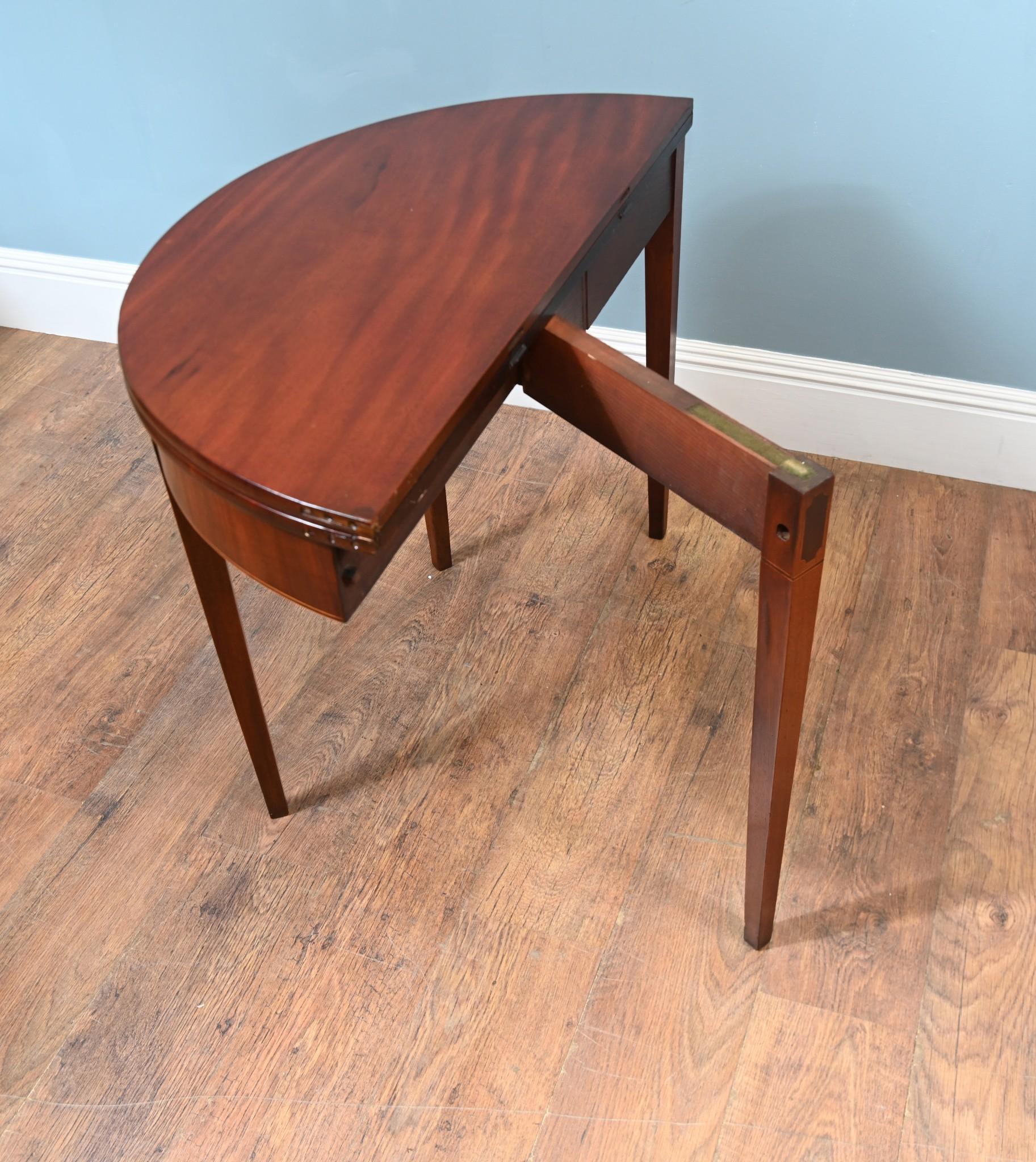 Pair Regency Console Tables Pie Crust Mahogany 1820 For Sale 7