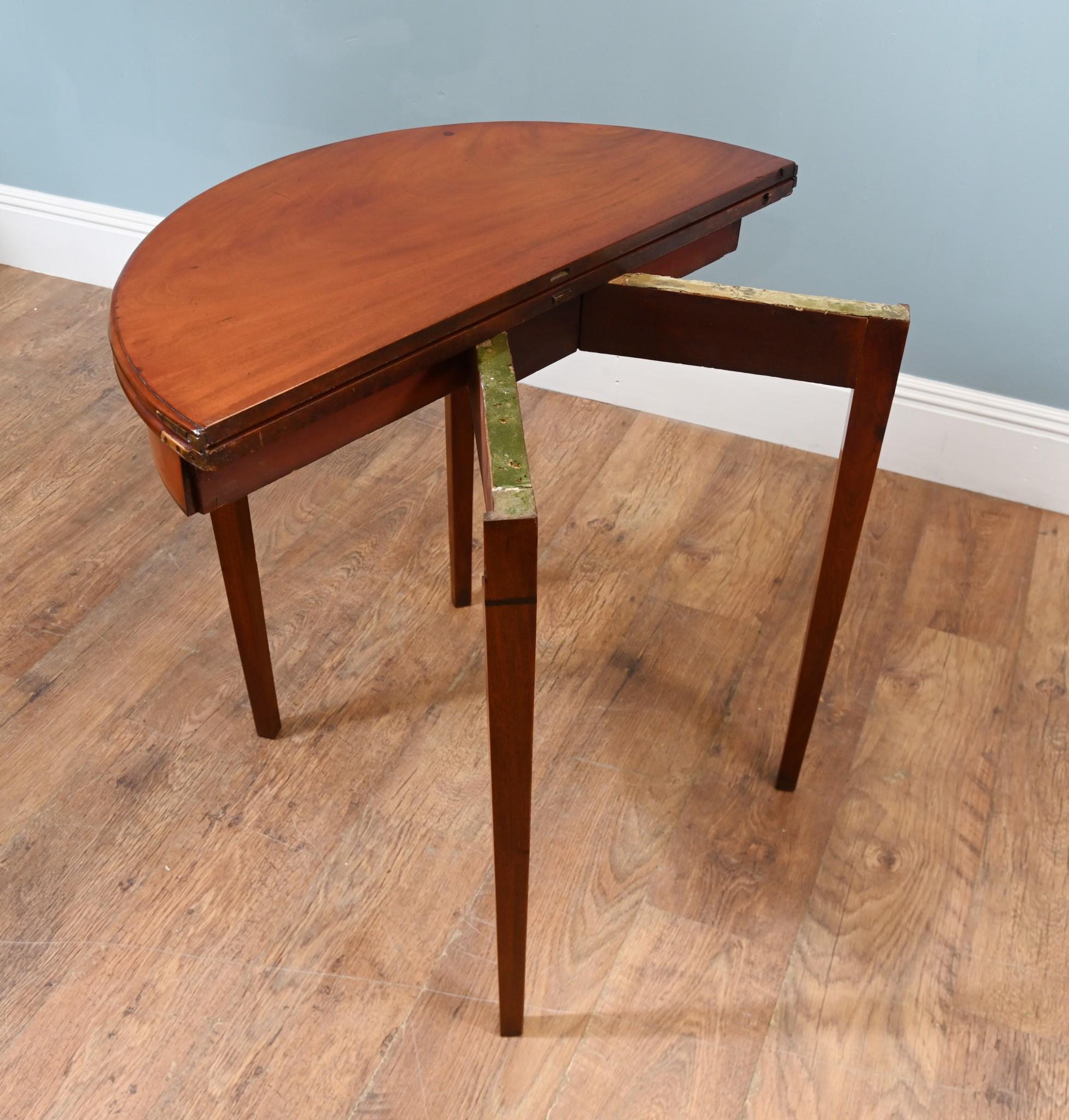 Pair Regency Console Tables Pie Crust Mahogany 1820 In Good Condition For Sale In Potters Bar, GB