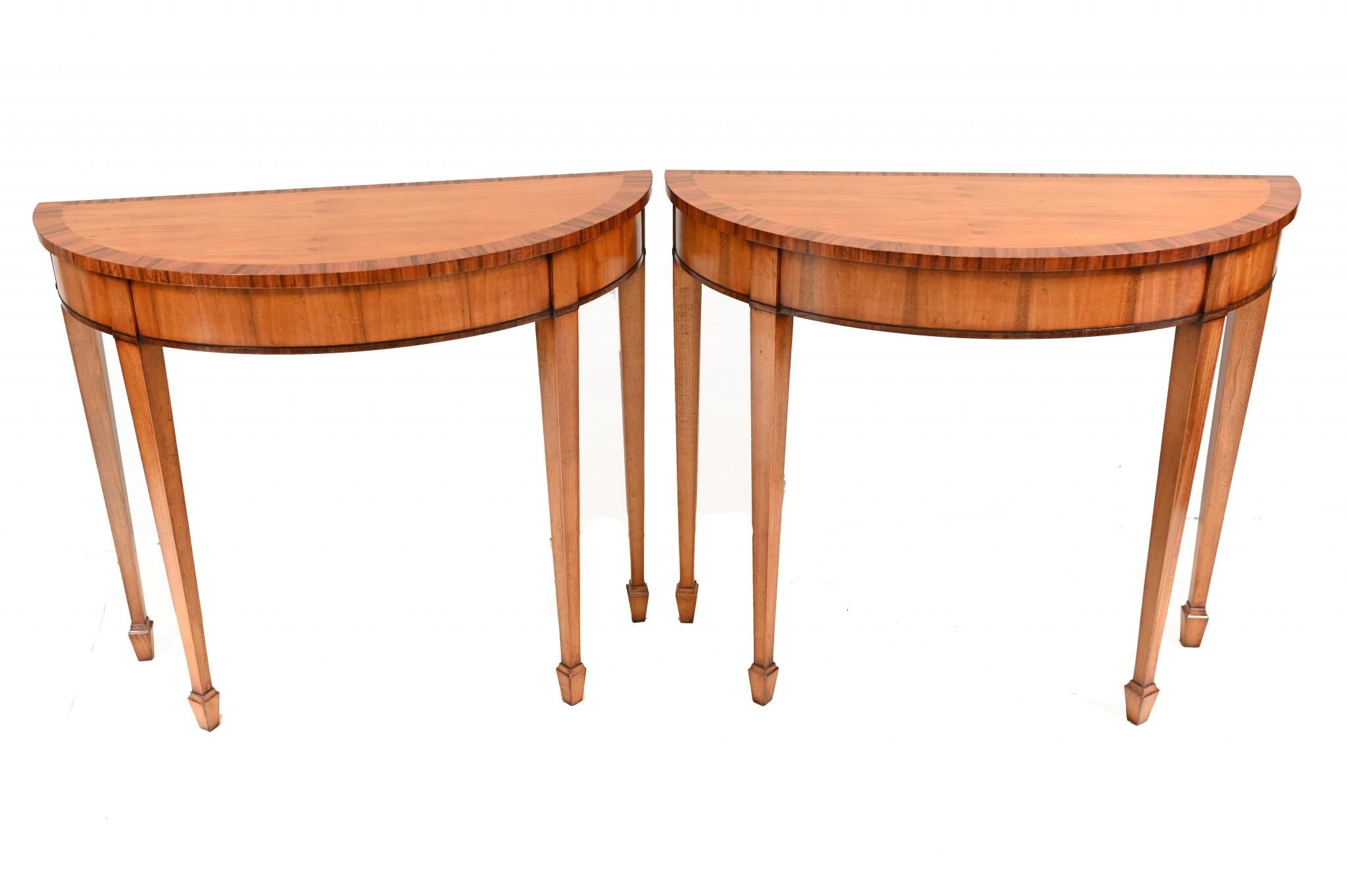 Pair Regency Console Tables Satinwood Demi Lune Hall In Good Condition In Potters Bar, GB