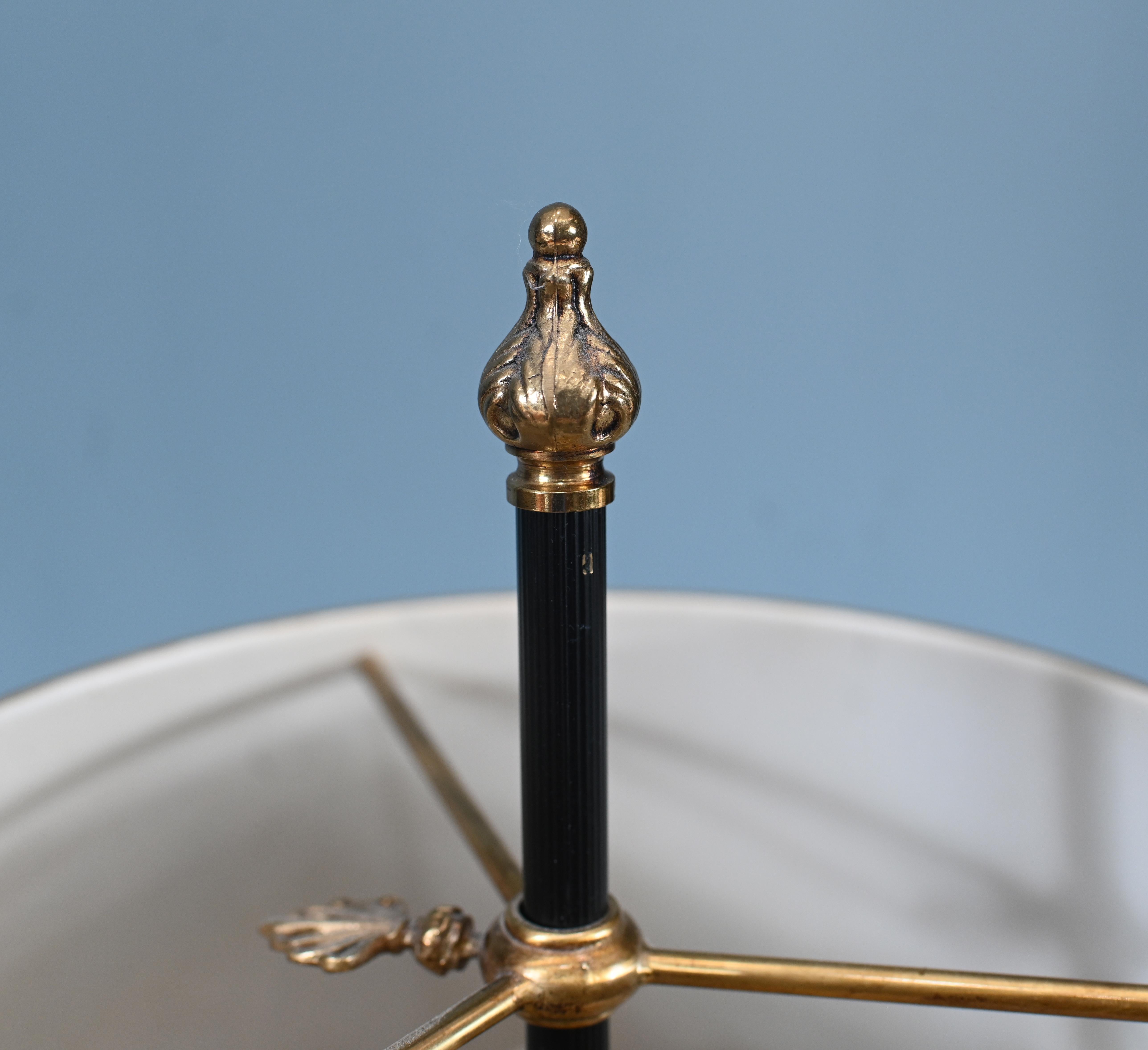 Pareja de lámparas de mesa del renacimiento de la Regencia Light Gilt Christopher Hyde Madera dorada en venta