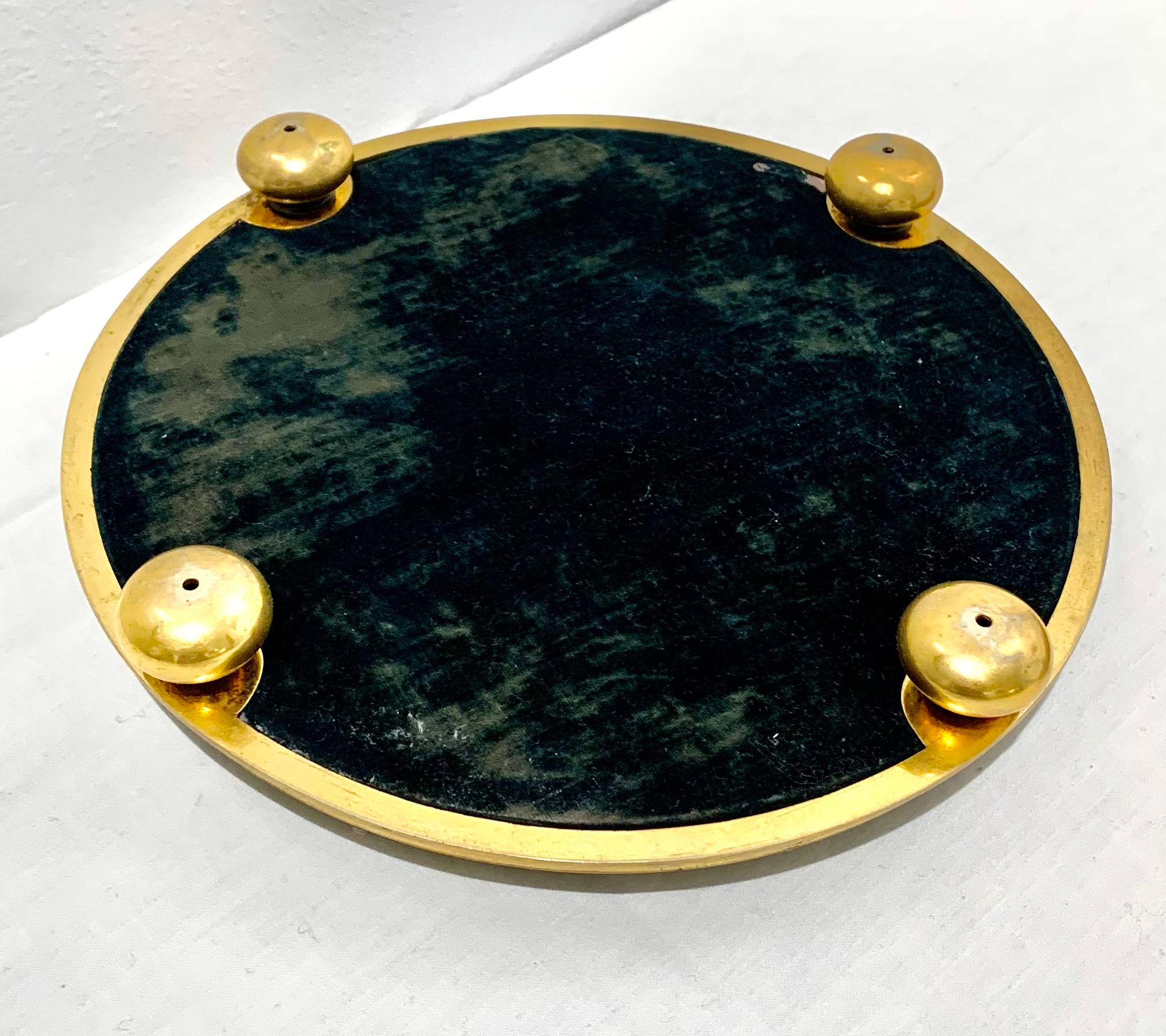 Paire de sous-verres  vin de table de style Renaissance en bronze dor et argent en vente 1