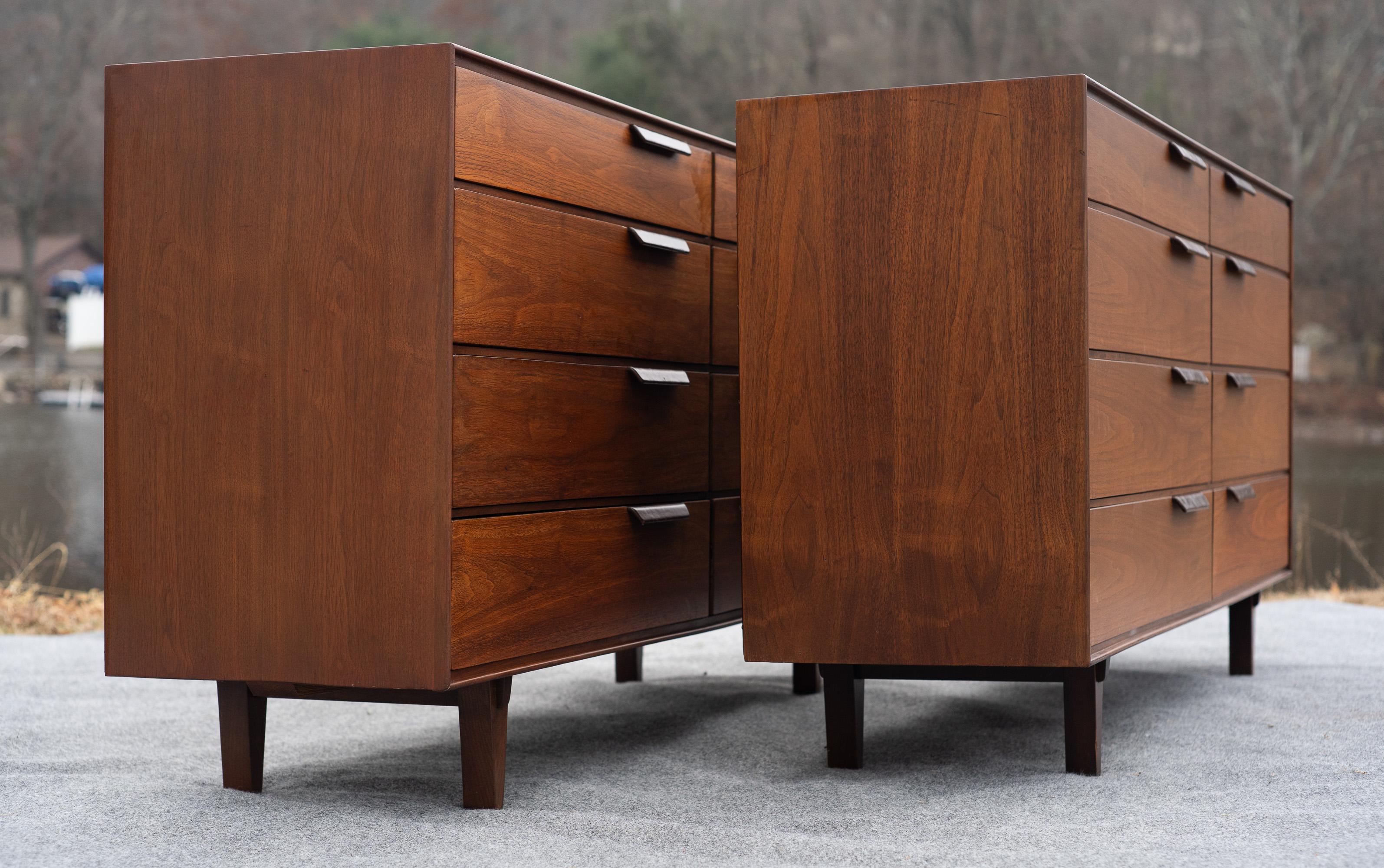 Pair Restored Edward Wormley for Dunbar Walnut & Leather 8-Drawer Cabinets For Sale 8