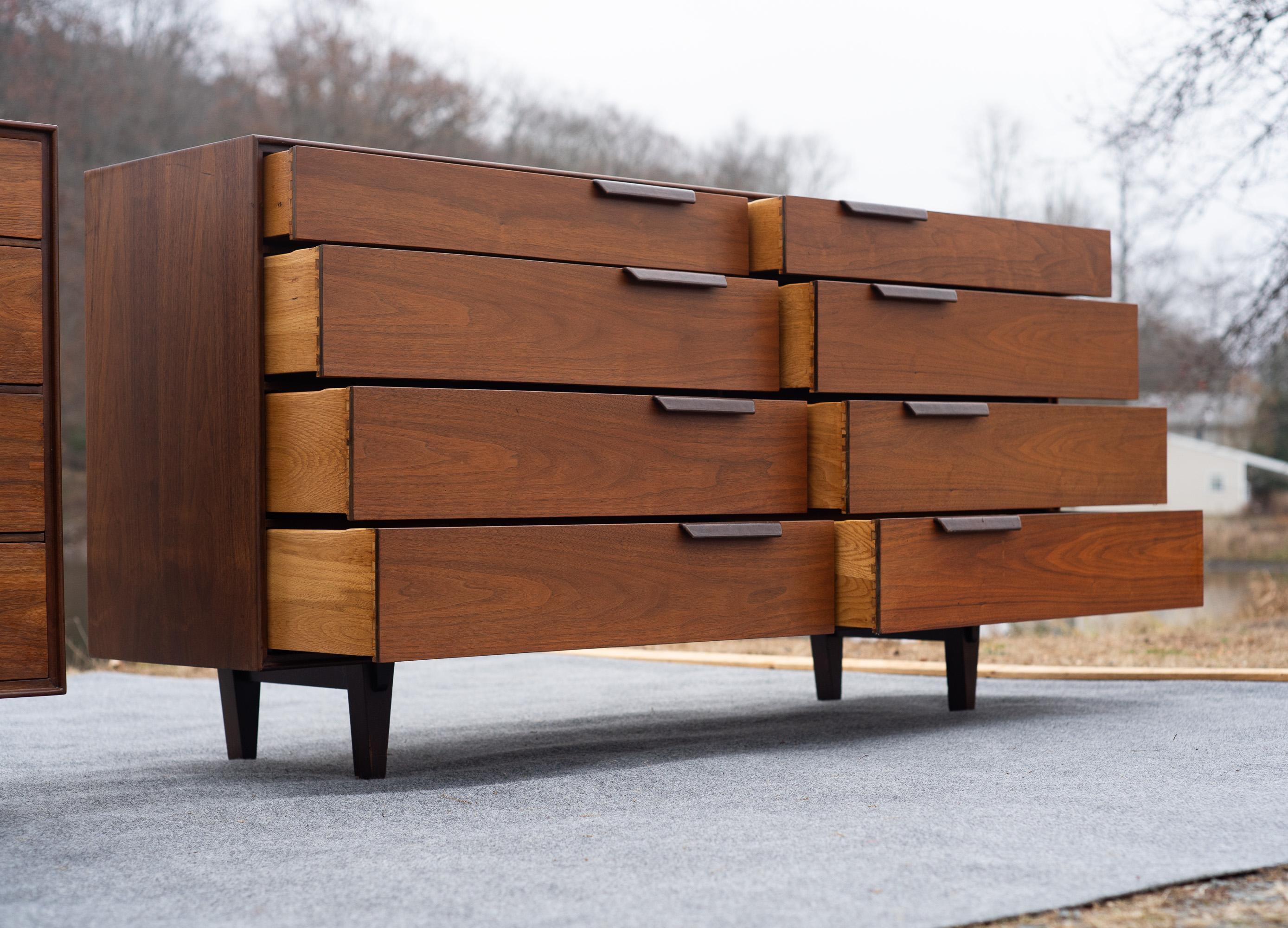 Pair Restored Edward Wormley for Dunbar Walnut & Leather 8-Drawer Cabinets For Sale 3