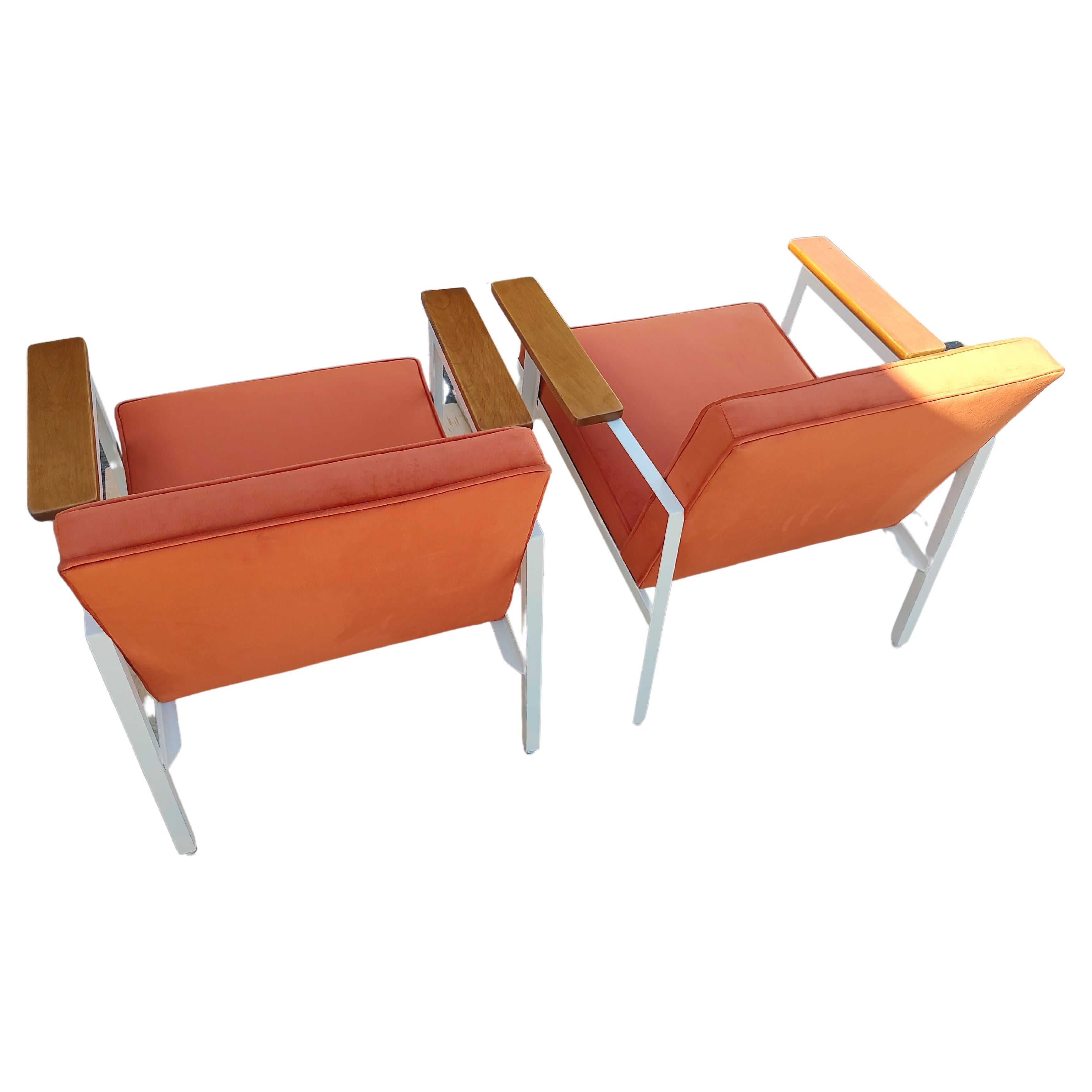 Pair Restored Mid Century Modern Lounge Chairs George Nelson for Herman Miller  In Good Condition For Sale In Port Jervis, NY