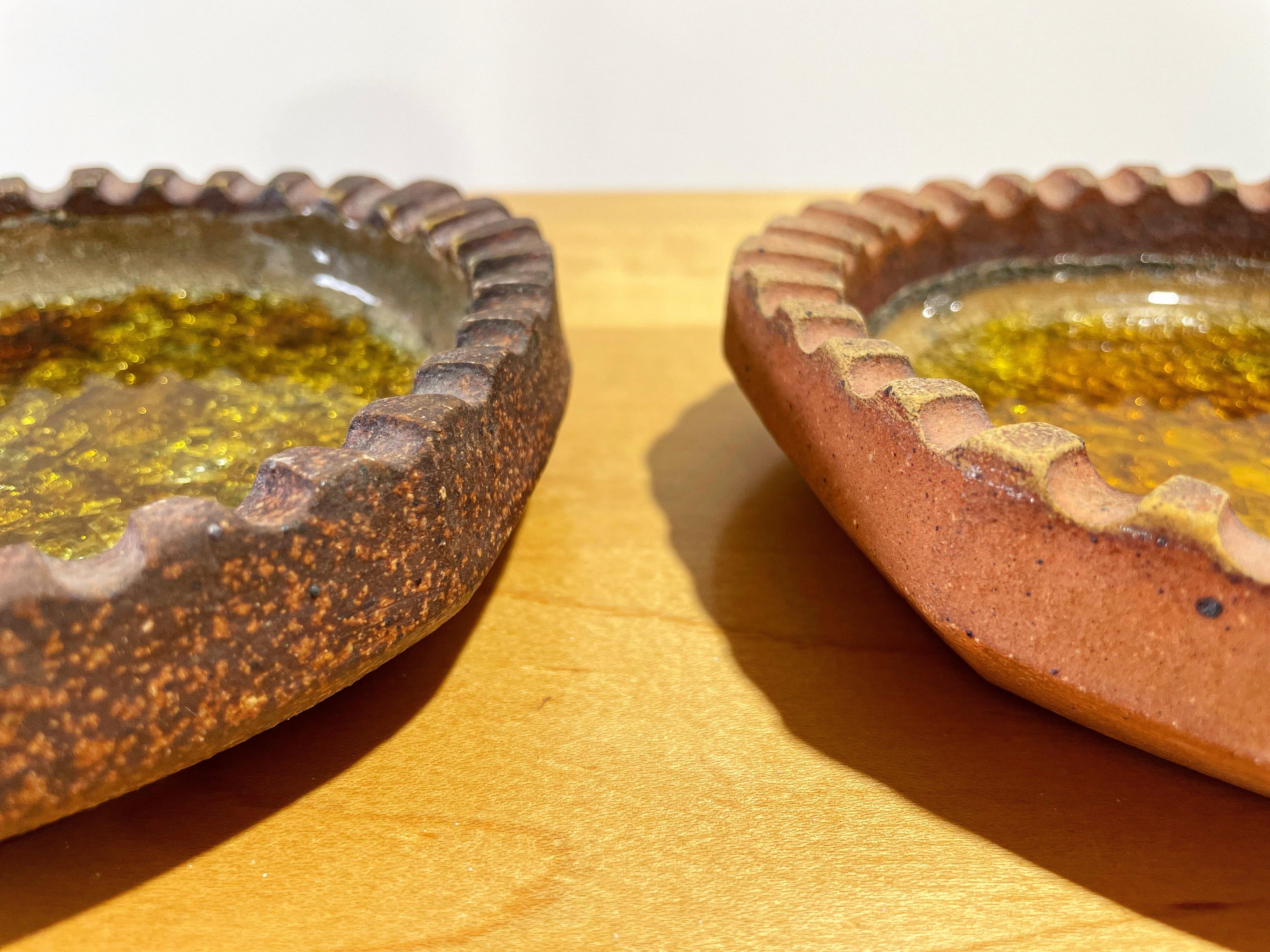 American Pair Robert Maxwell Earthenware Vide Poche Catch All Bowls, Studio Made For Sale