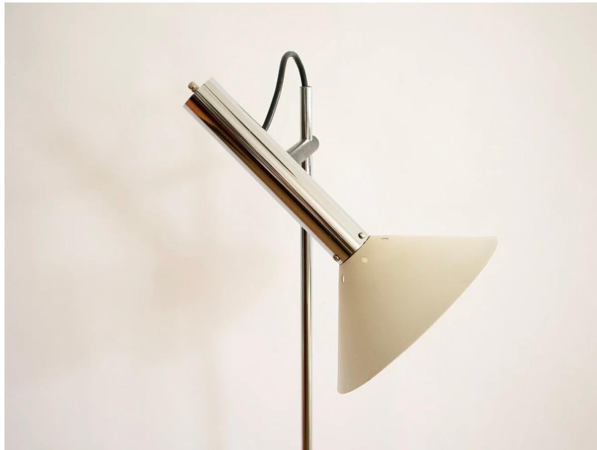 Pareja de lámparas de pie articuladas Robert Sonneman para George Kovacs, MODEERNISTAS Estadounidense en venta