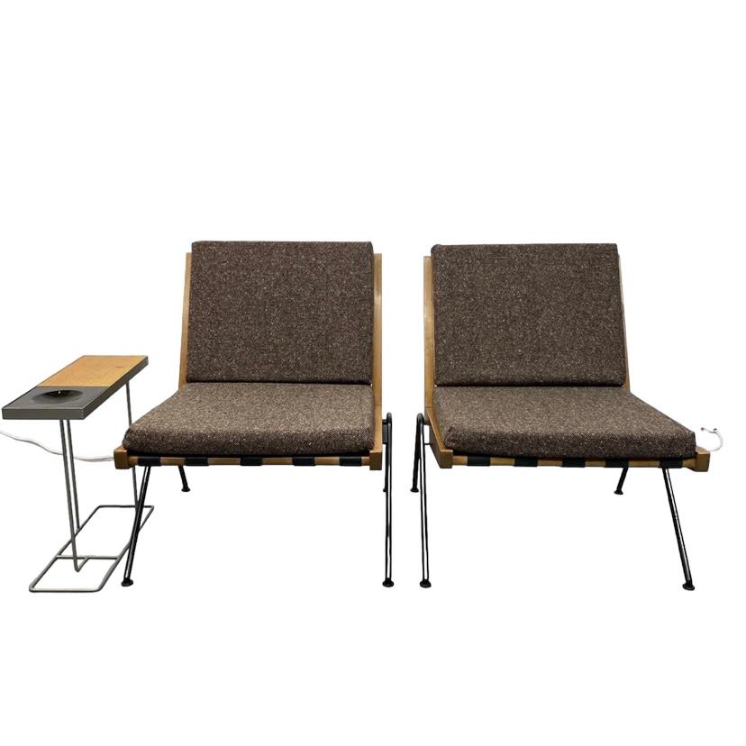 The Chevron chair by furniture designer Robin Day (1915 - 2010) is a distinctive, yet simple design that employs a bold & graphic profile giving dynamic character to a modest lounge chair. The graphic chevron-shaped seat appears suspended between