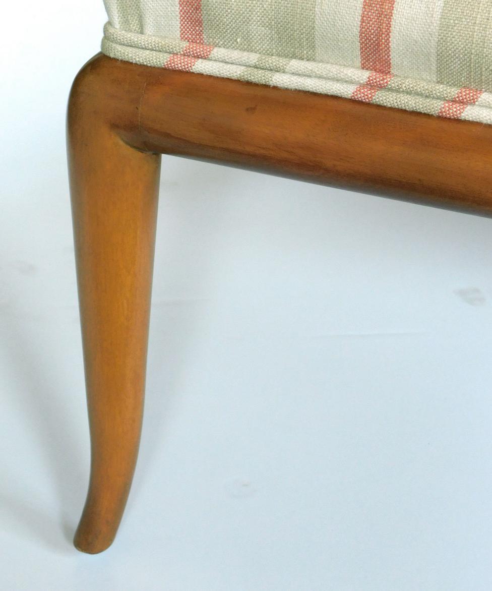 Robsjohn-Gibbings für Widdicomb: Sessel ohne Armlehne aus Nussbaumholz, Mitte des Jahrhunderts, Paar (Maschinell gefertigt) im Angebot