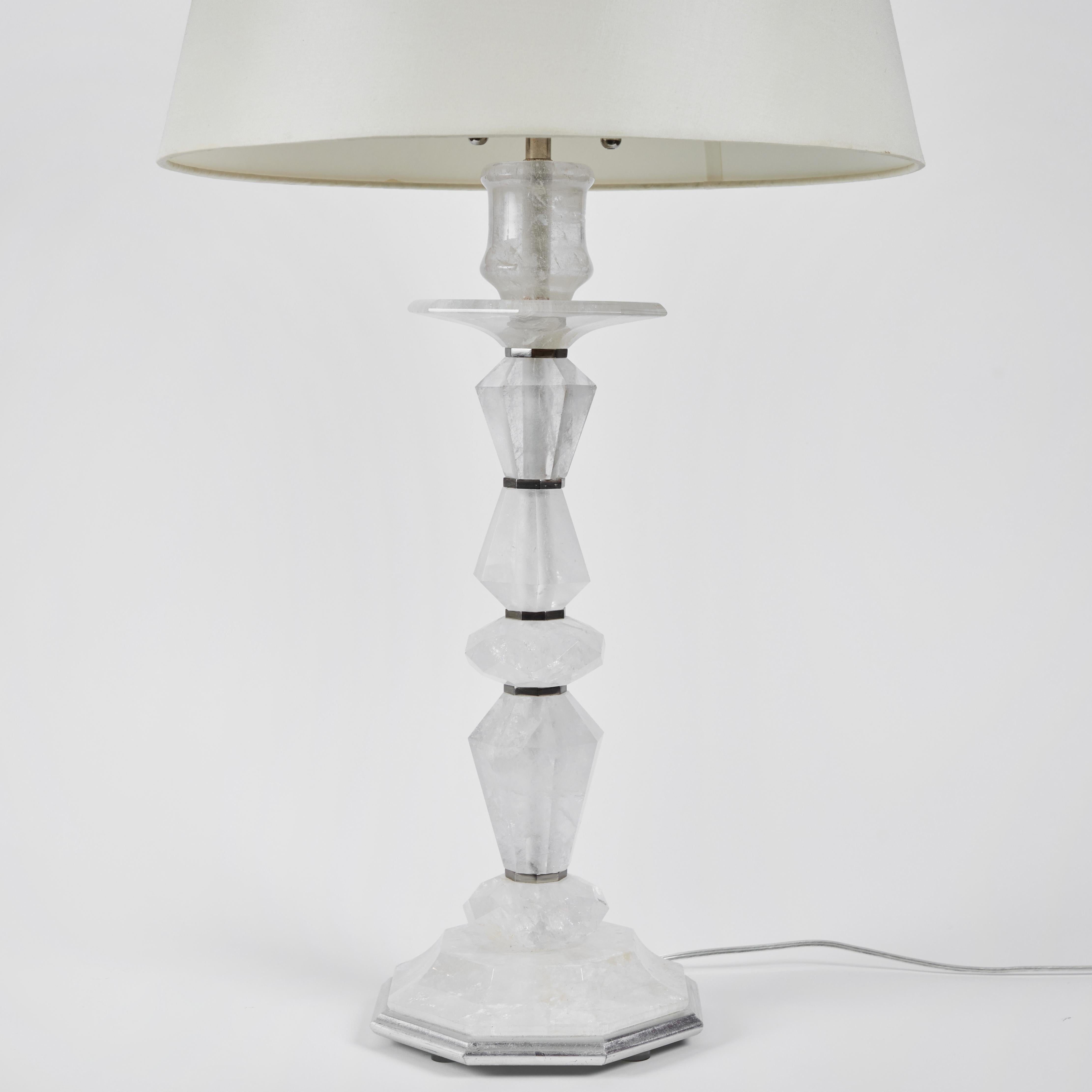 20ième siècle Paire de lampes de table cristal de roche en vente