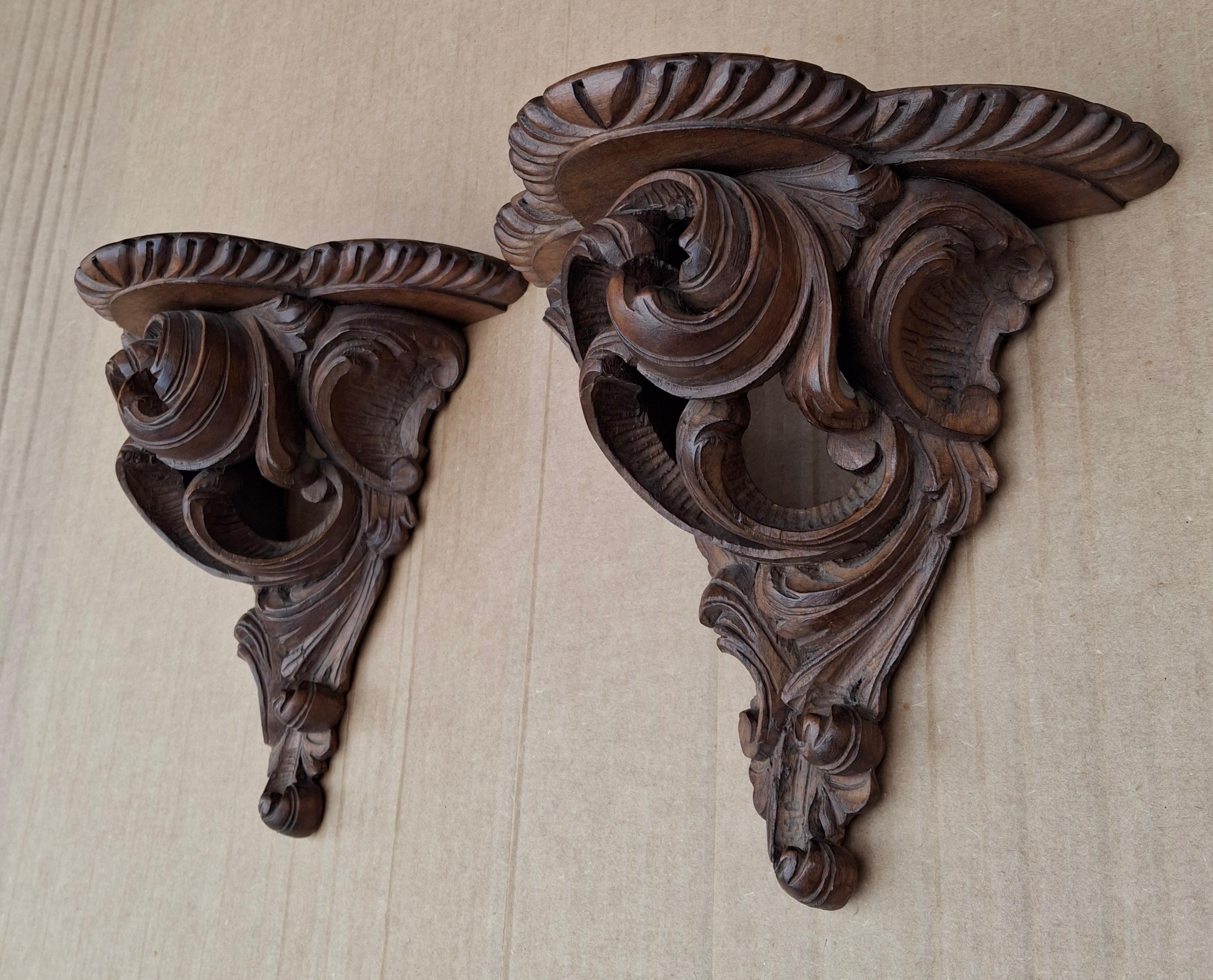 Pair Rococo Style Carved Hardwood Wall Brackets en Bueno estado para la venta en Germantown, MD