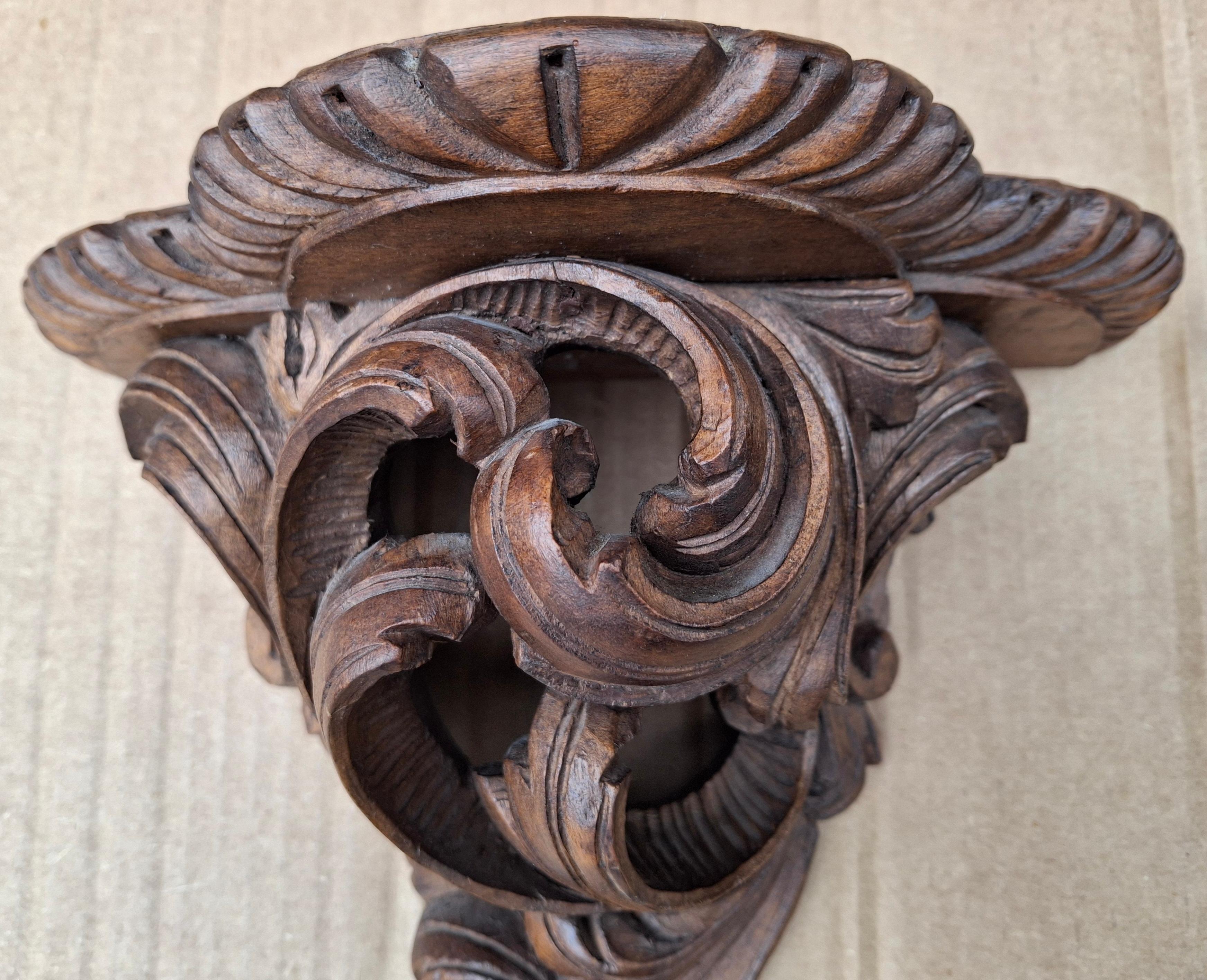 Pair Rococo Style Carved Hardwood Wall Brackets Madera dura en venta