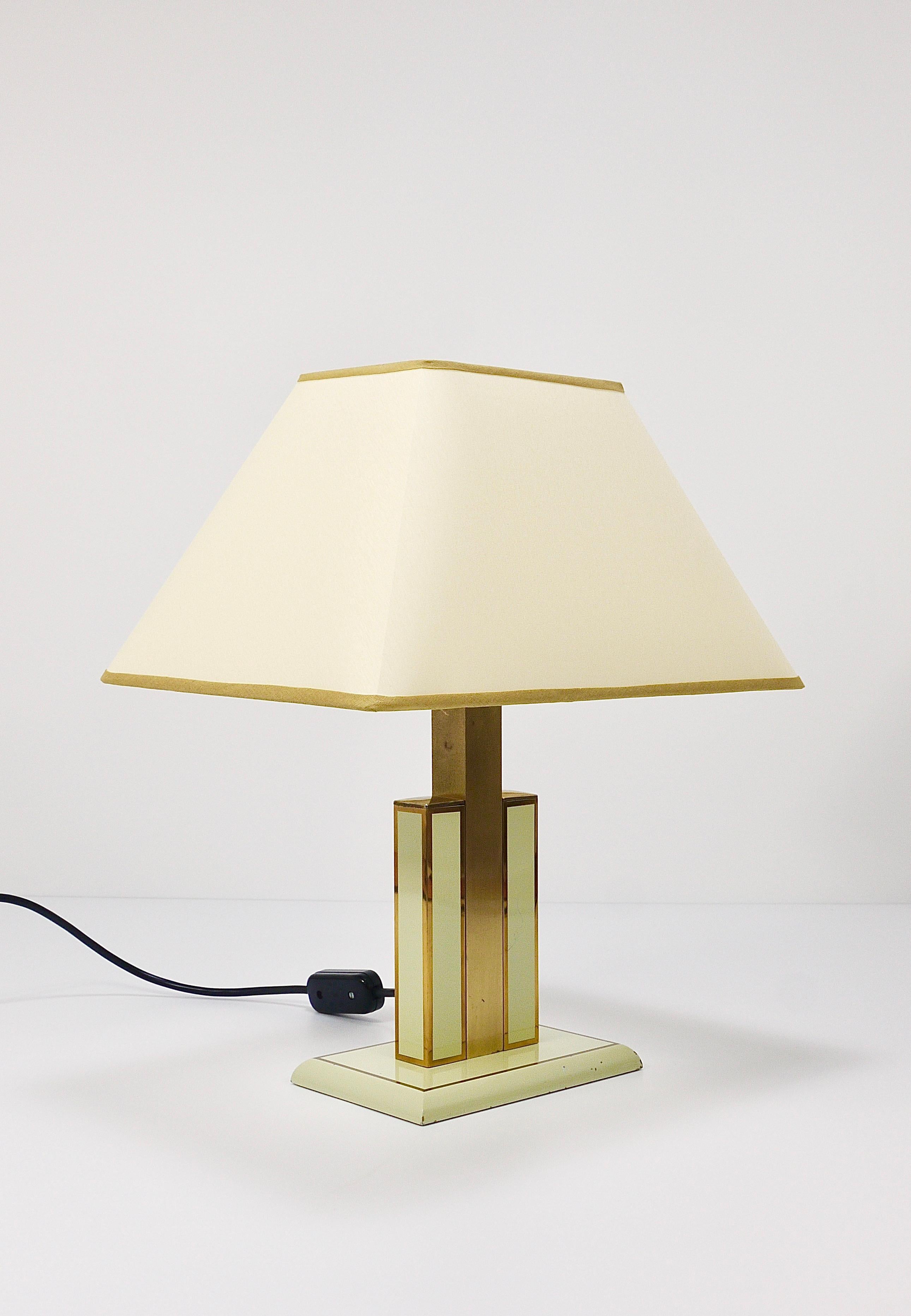 Pair Romeo Rega Ivory & Gold Midcentury Brass Table Side Lamps, Italy, 1970s For Sale 4
