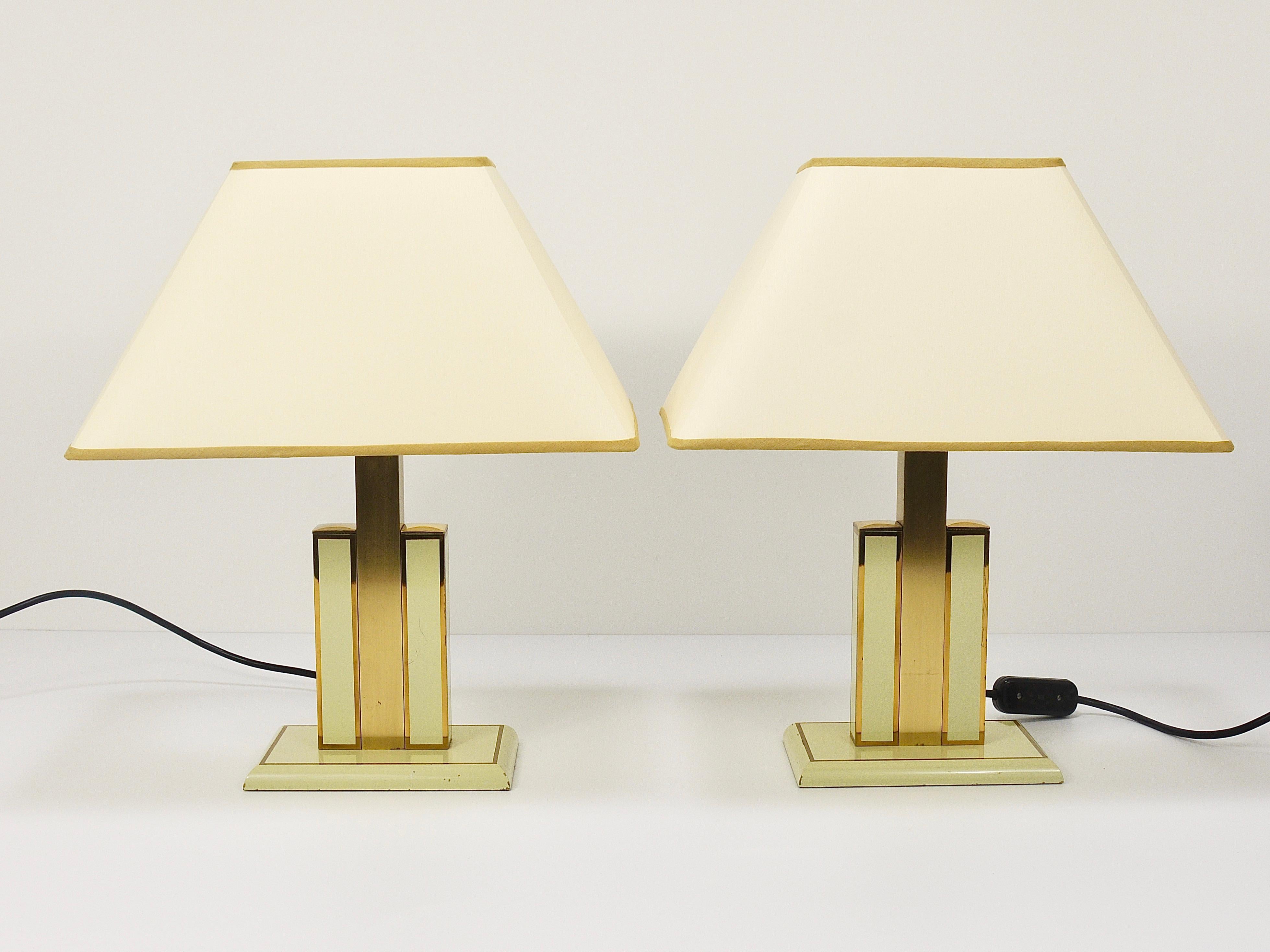 Italian Pair Romeo Rega Ivory & Gold Midcentury Brass Table Side Lamps, Italy, 1970s For Sale