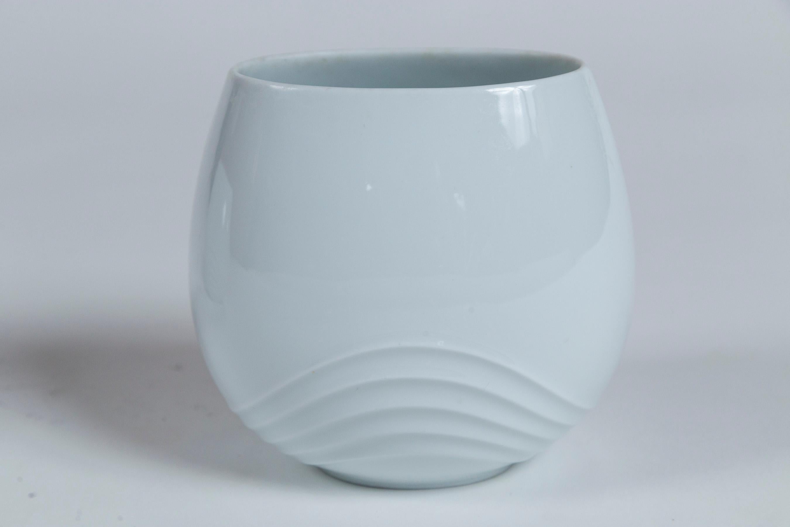 Porcellana Coppia di vasi Rosamonde Nairac, Rosenthal, anni '60 circa in vendita