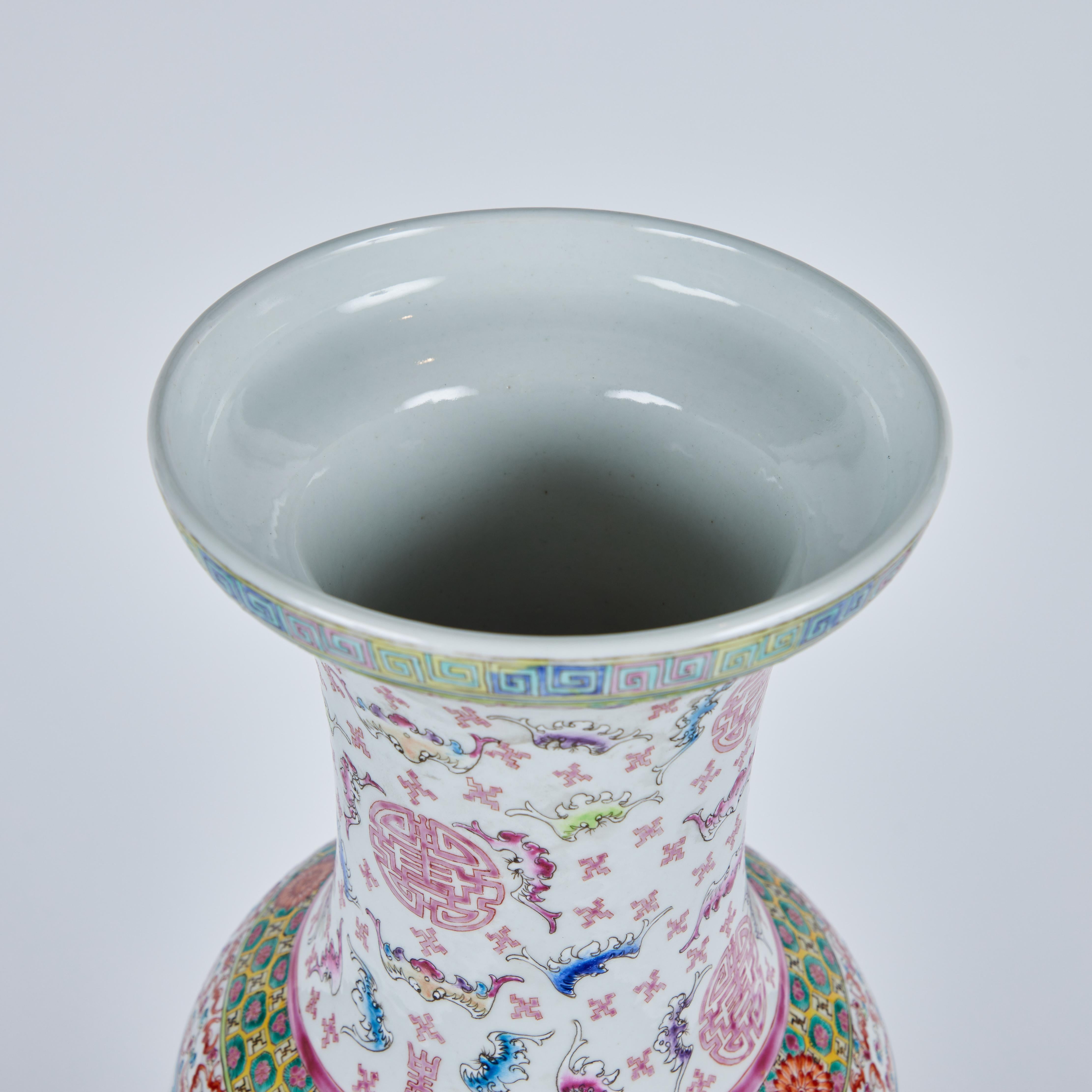 Pair Rose Canton Porcelain Vases For Sale 4