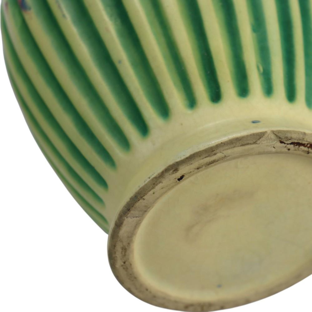 Paar Roseville Corinthian Pottery Vasen C1930 (20. Jahrhundert) im Angebot