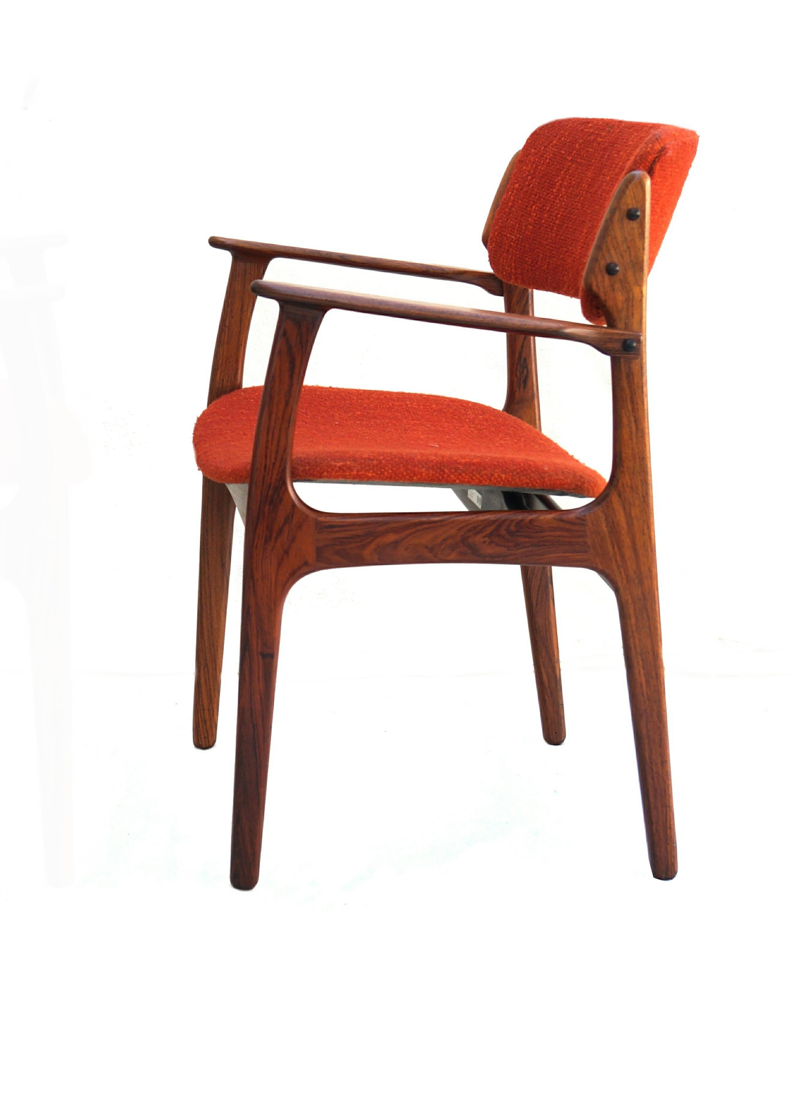 Scandinavian Modern Pair Rosewood Mid-Century Danish Modern Arm Chair Chairs Erik Buch Model 50 For Sale