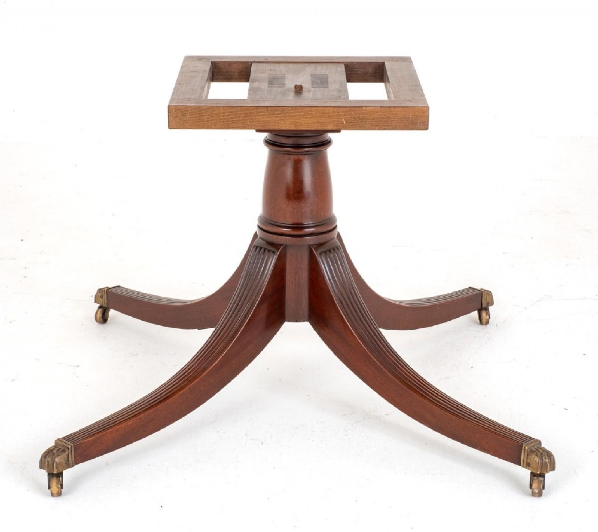 Pair Round Regency Dining Tables Mahogany For Sale 2